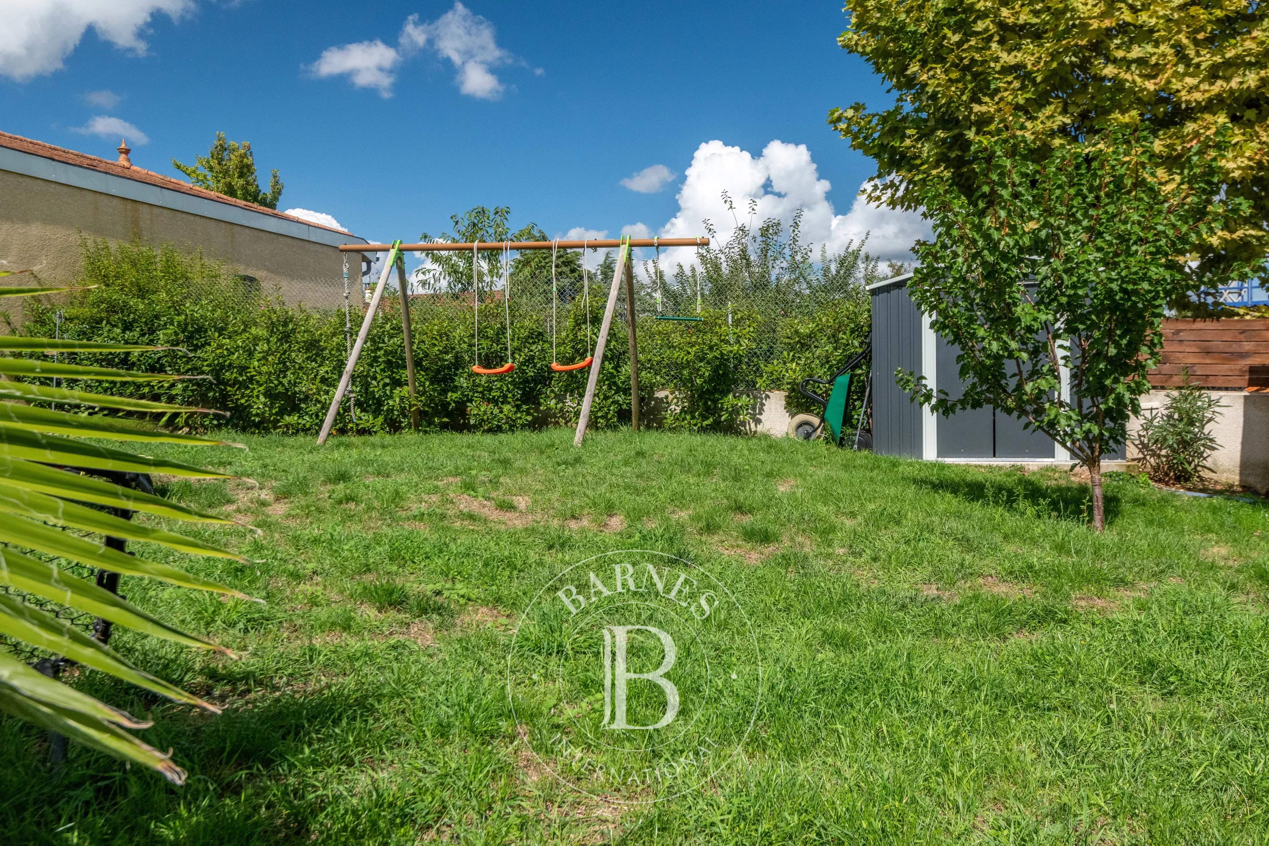 Jonage  - Maison 6 Pi&egrave;ces 5 Chambres - picture 17