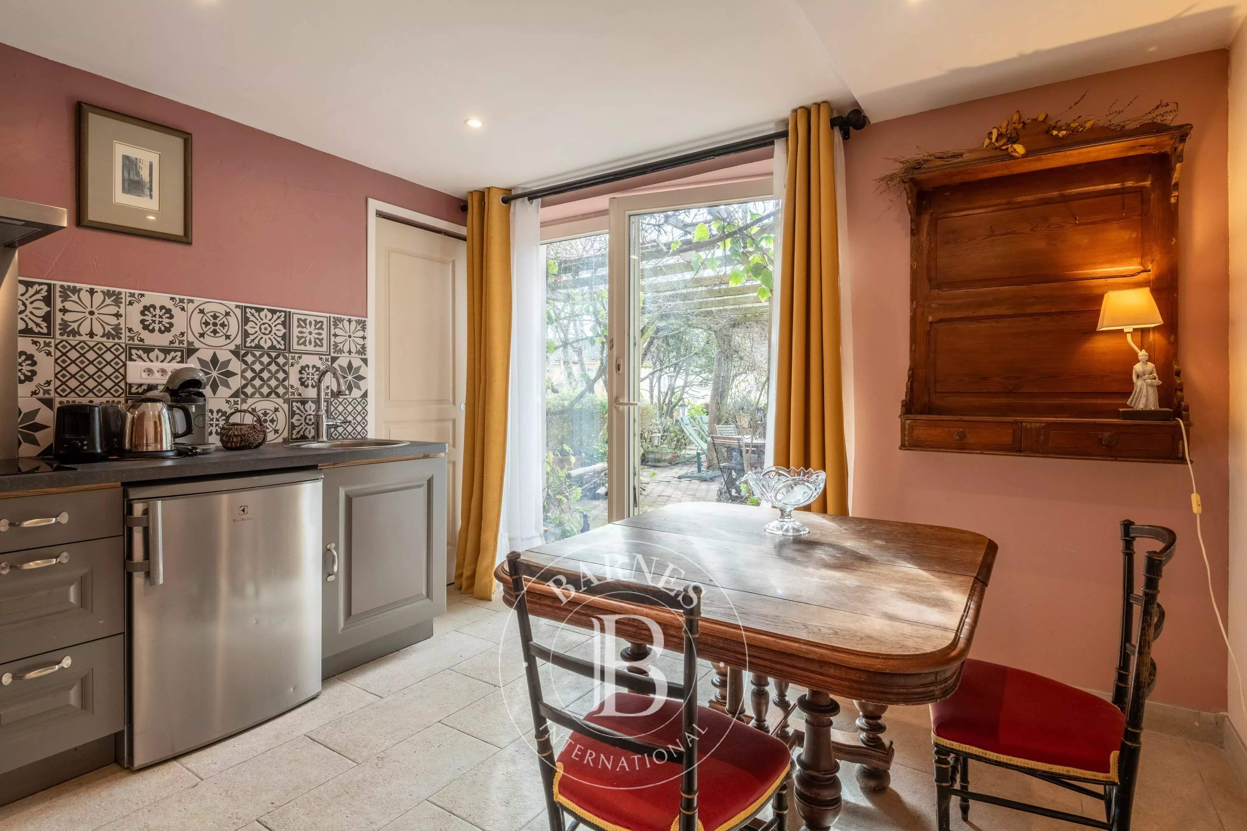 Montanay  - Maison de village 9 Pi&egrave;ces 9 Chambres - picture 11