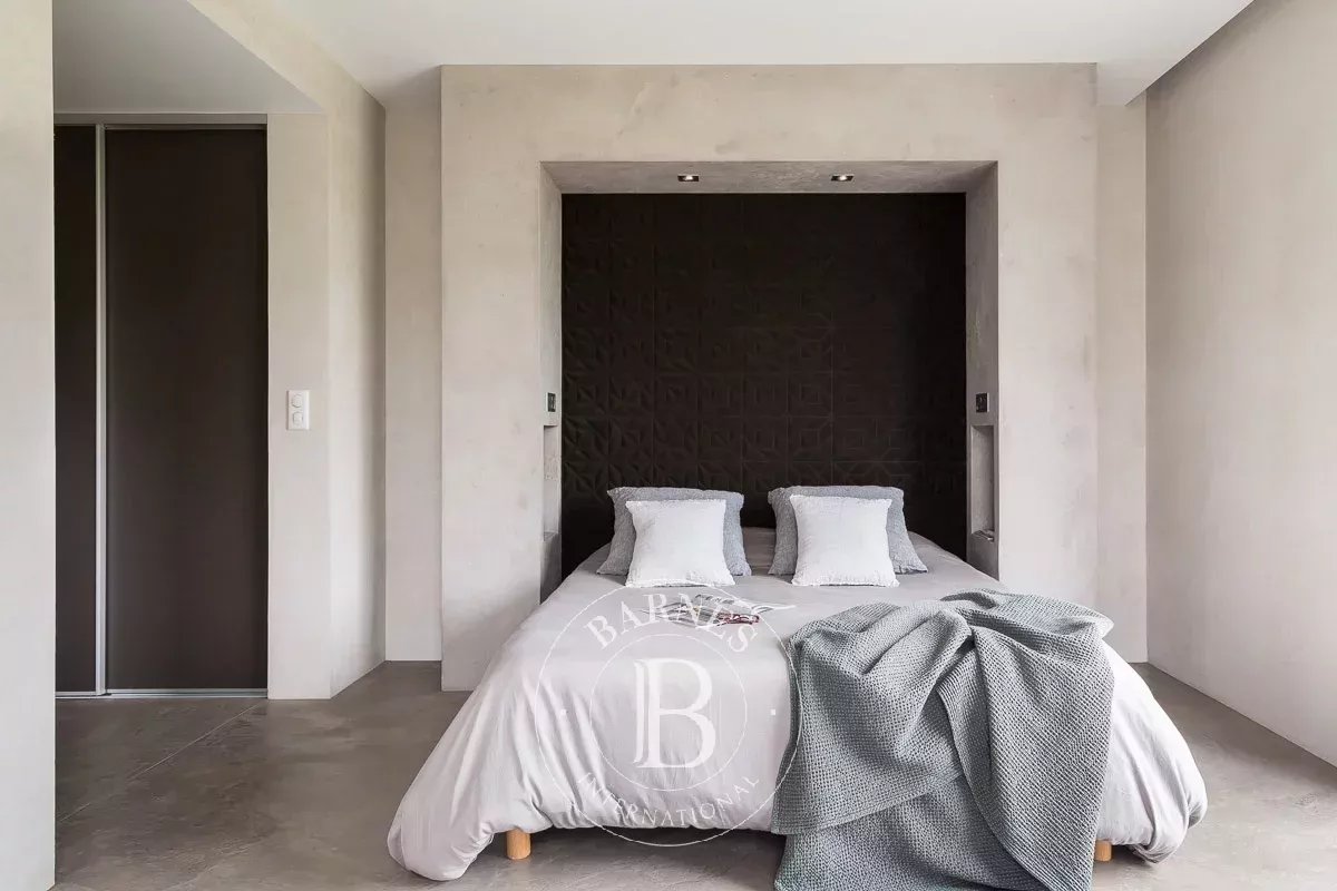 Lyon  - Maison 7 Pi&egrave;ces 5 Chambres - picture 10