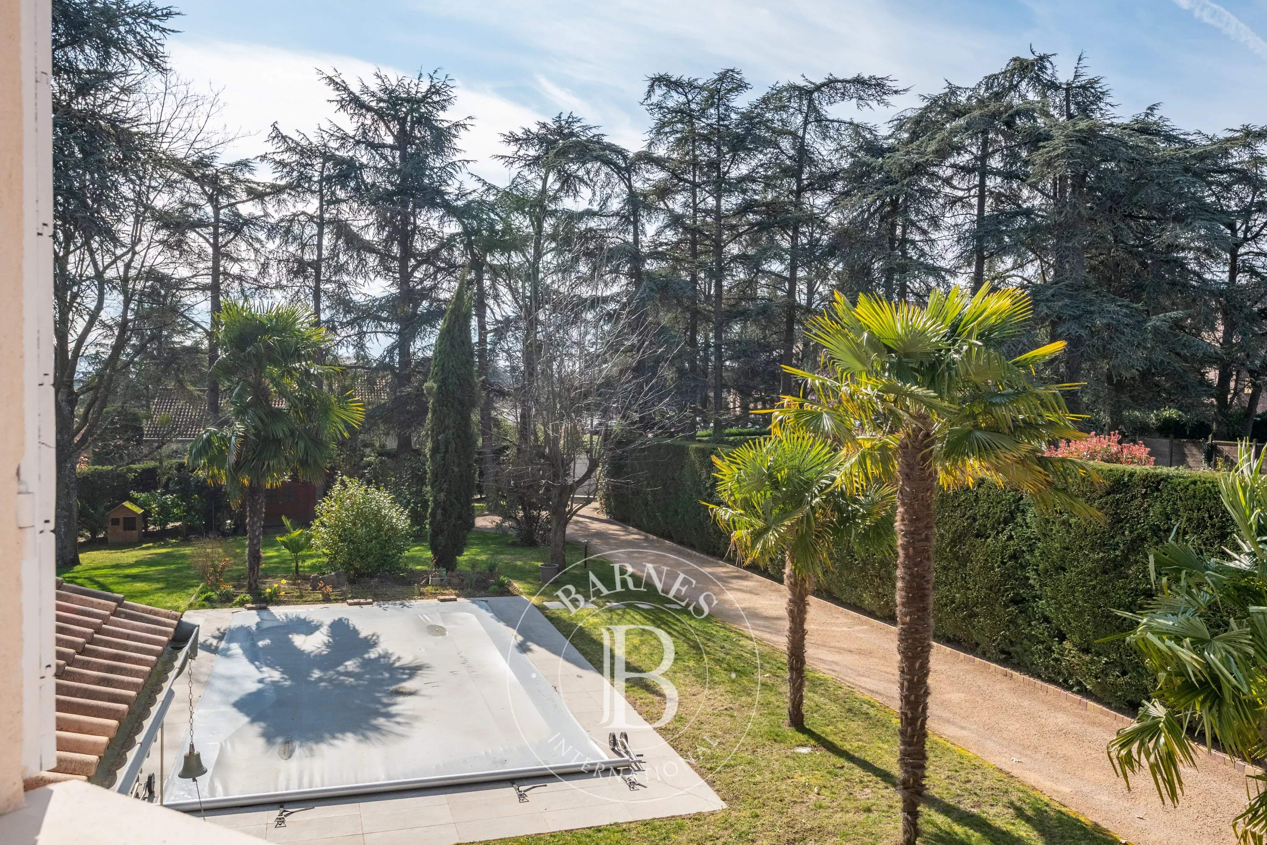 Écully  - Maison 6 Pi&egrave;ces 4 Chambres - picture 9