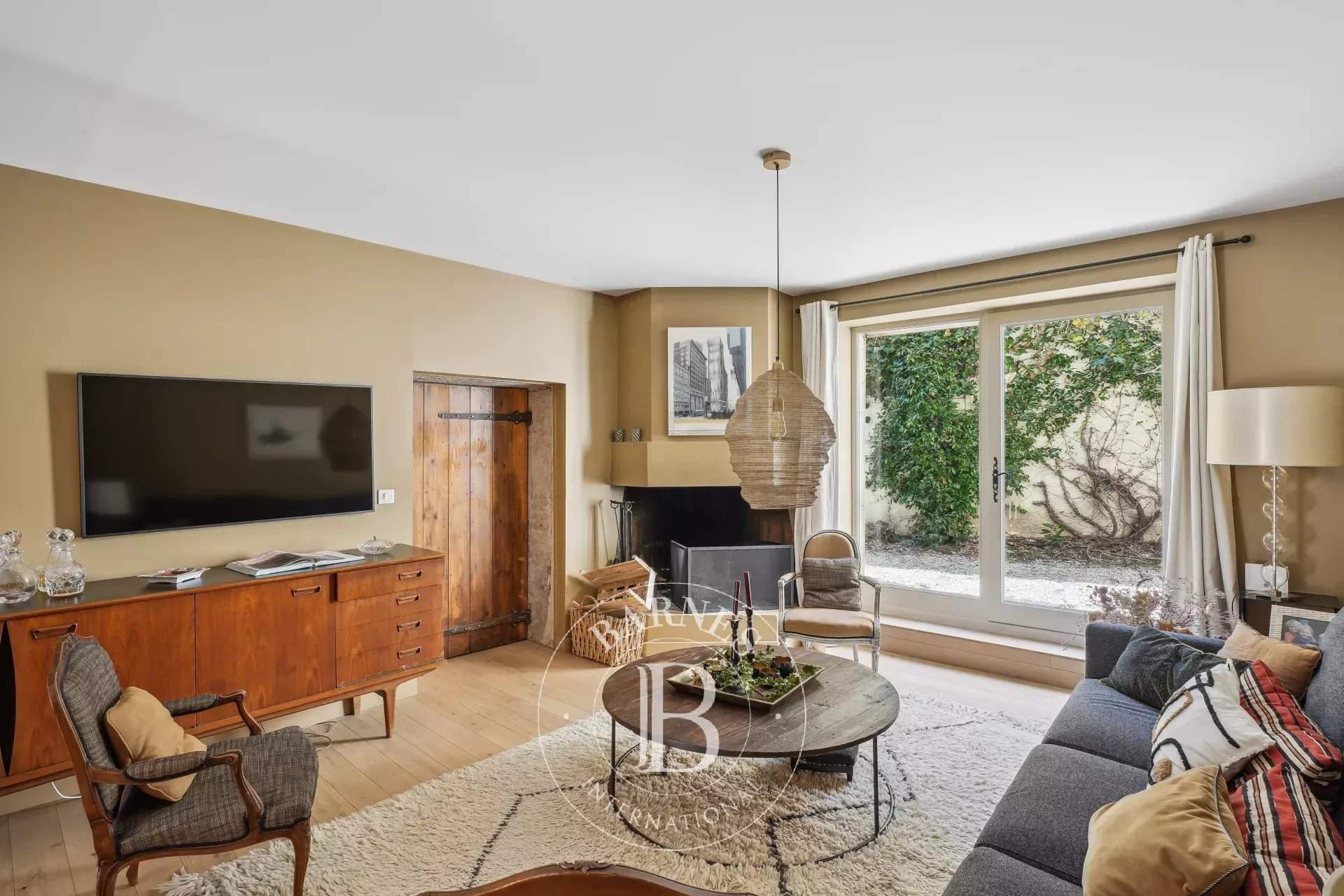 Tassin-la-Demi-Lune  - Maison 10 Pi&egrave;ces 4 Chambres - picture 4