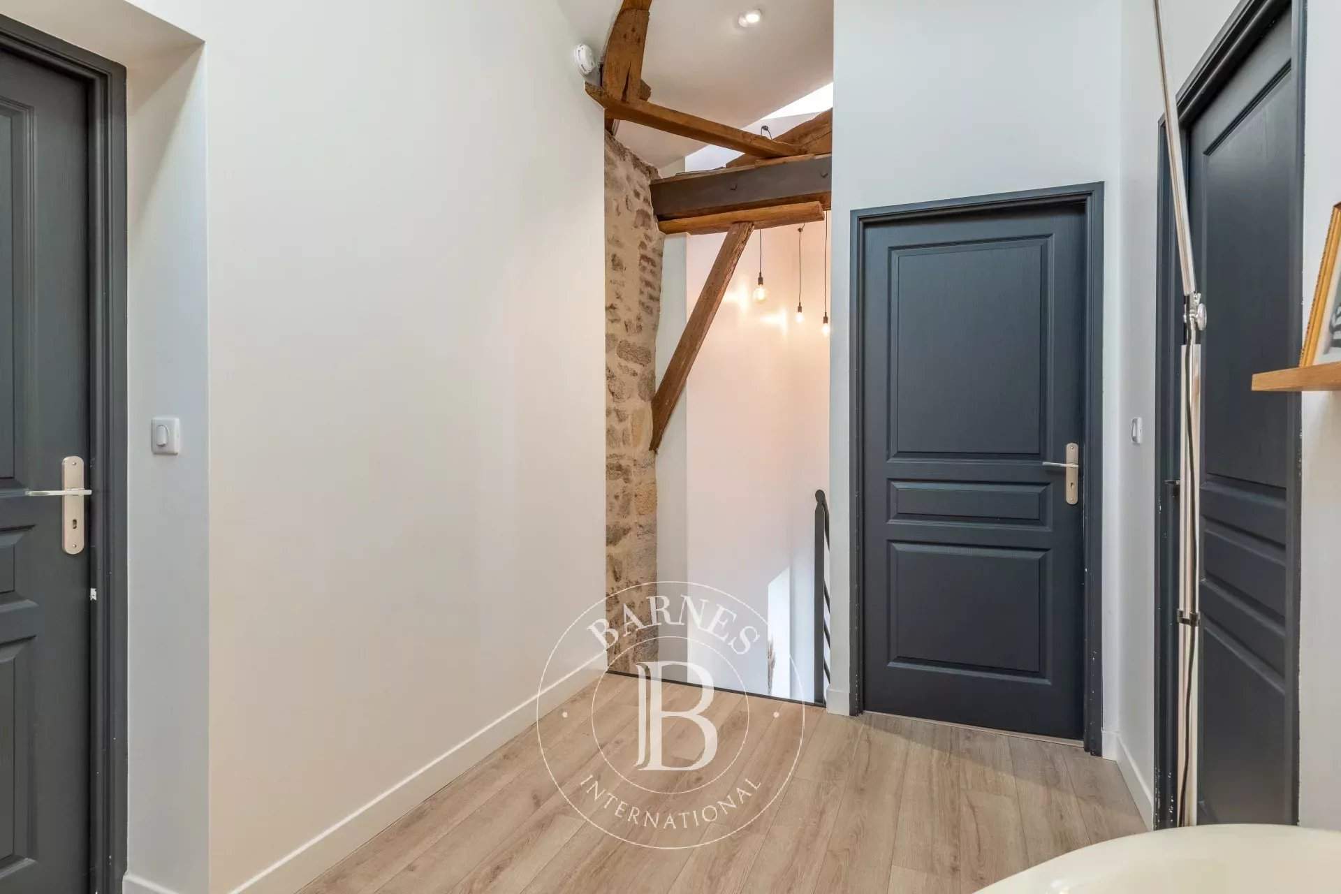 La Tour-de-Salvagny  - House 4 Bedrooms - picture 9