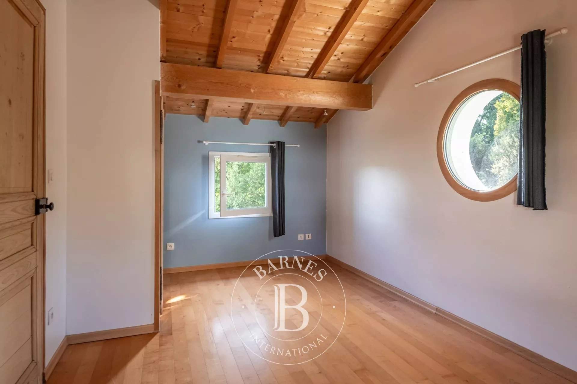 Écully  - Maison 7 Pi&egrave;ces 4 Chambres - picture 9