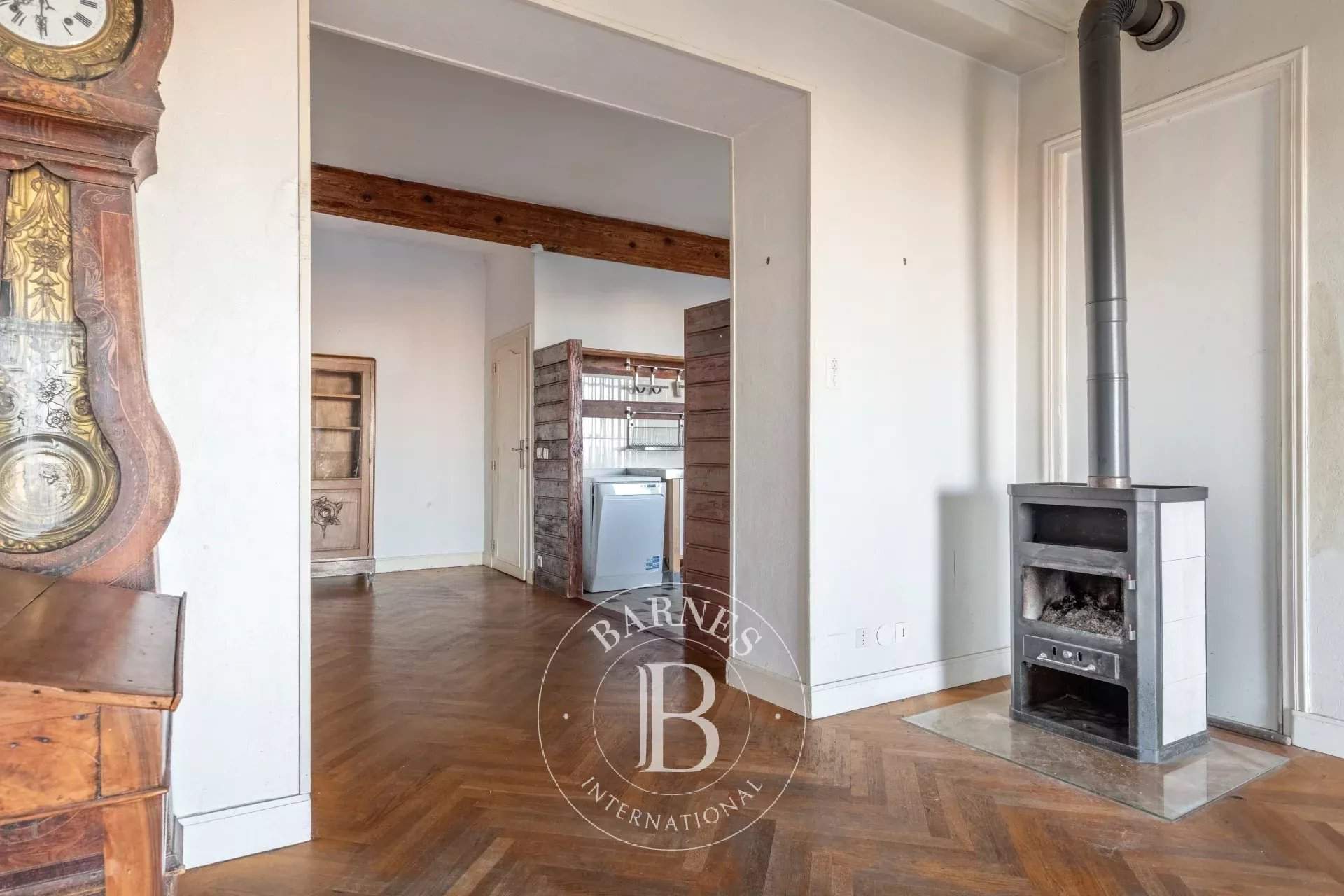 La Mulatière  - Maison 7 Pi&egrave;ces 4 Chambres - picture 8