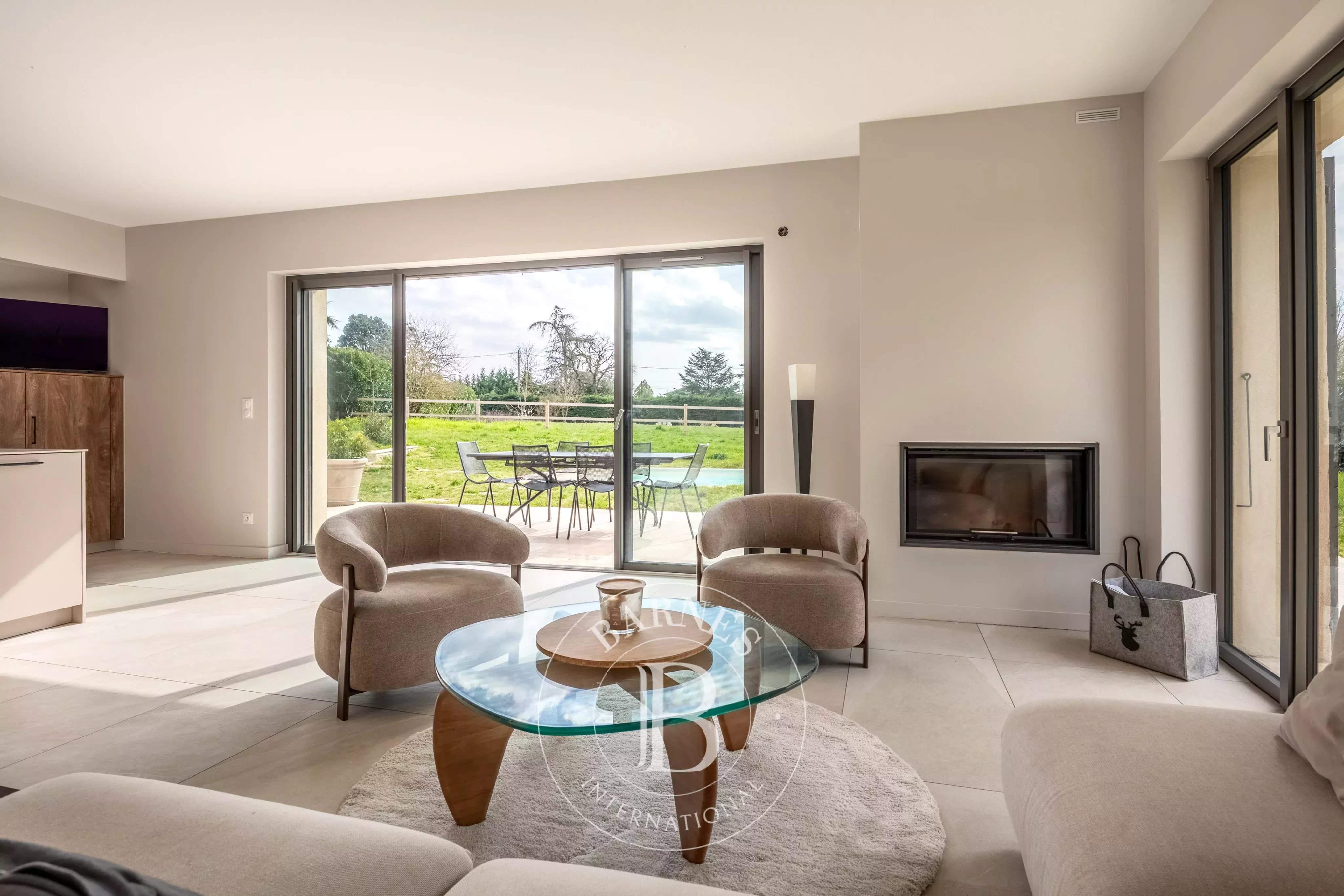 Dardilly  - Maison 7 Pi&egrave;ces 6 Chambres - picture 5