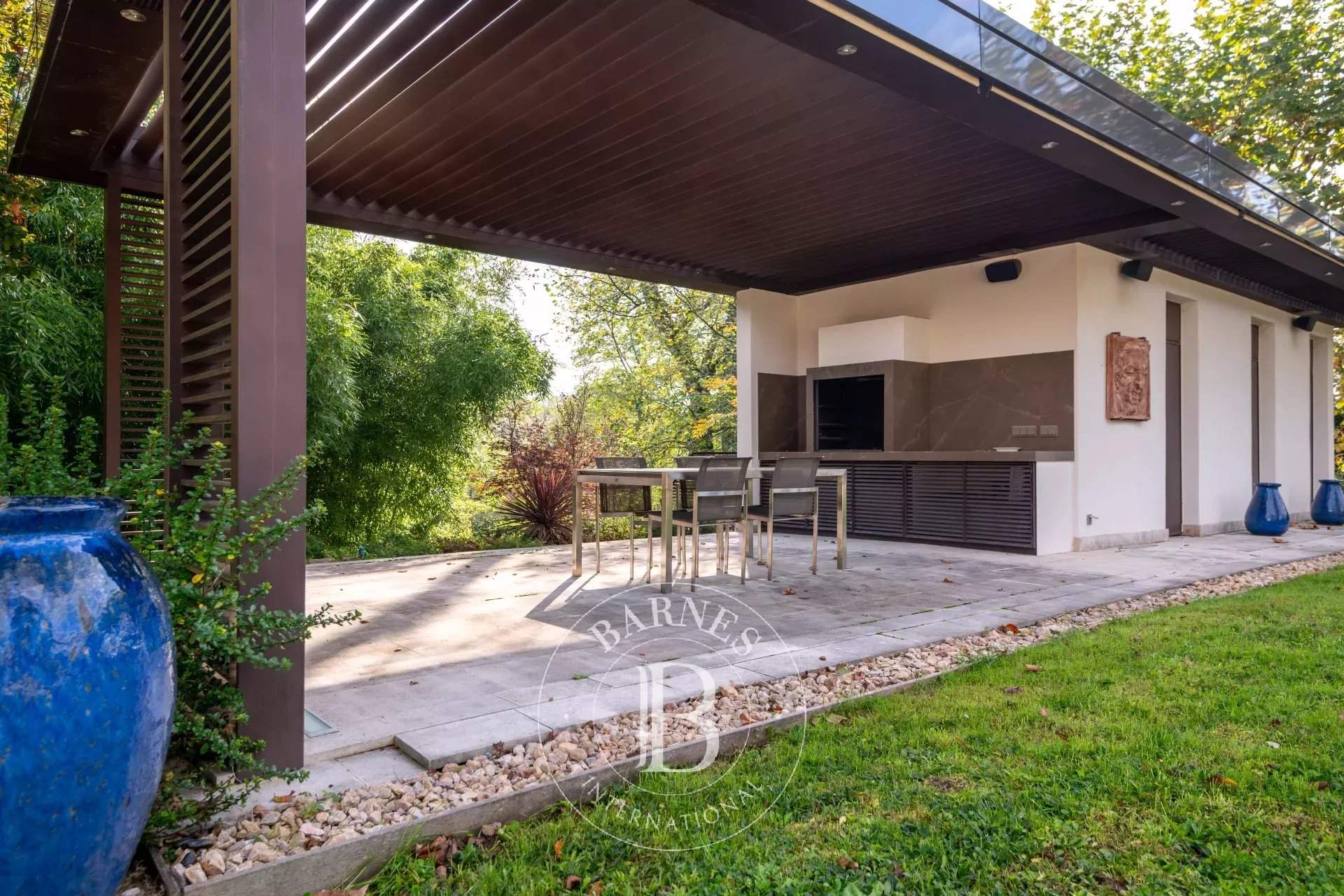 Dommartin  - Propriété 16 Pi&egrave;ces 9 Chambres - picture 11