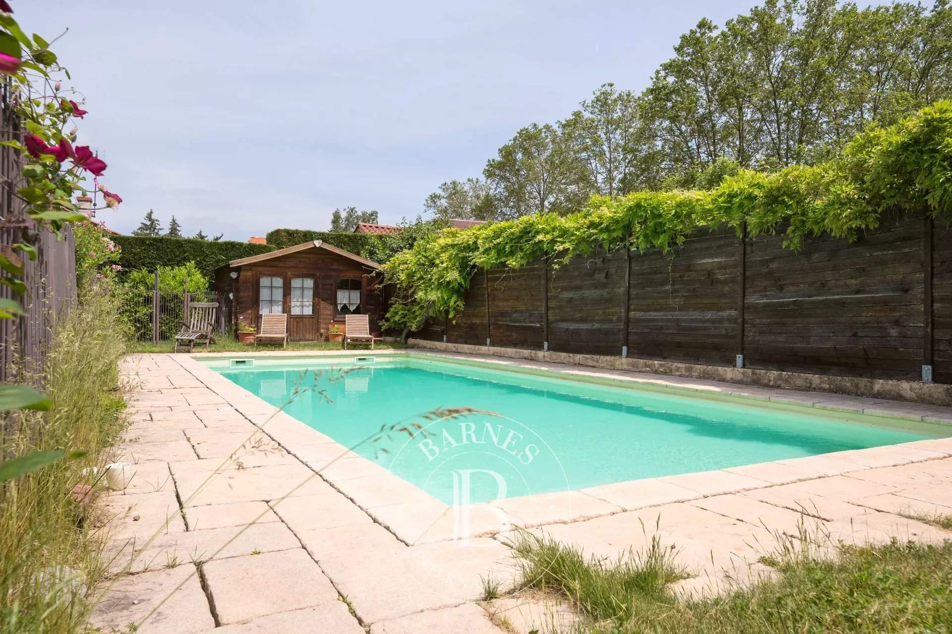 Fleurieu-sur-Saône  - Maison 8 Pi&egrave;ces 6 Chambres - picture 2