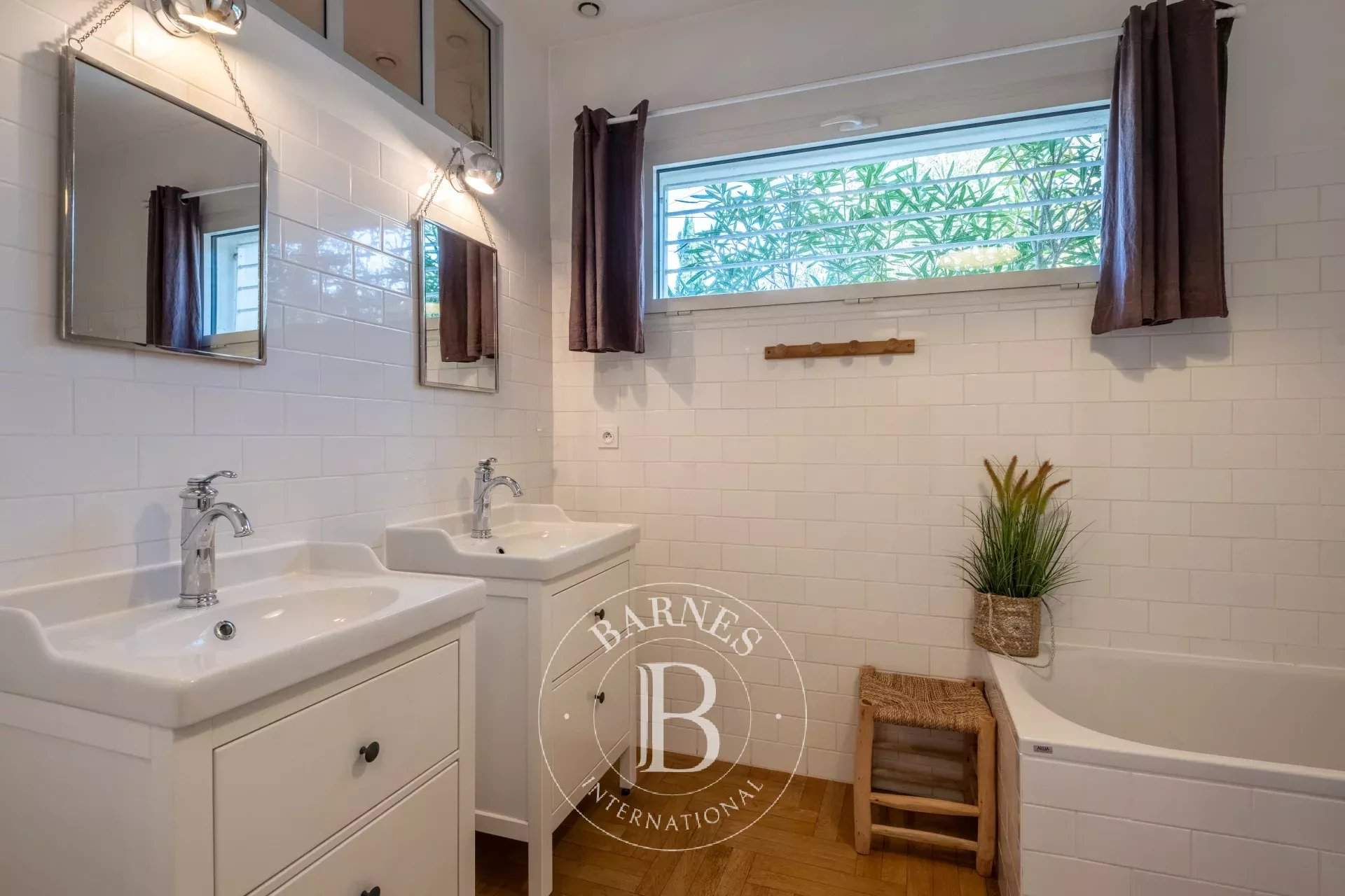 Tassin-la-Demi-Lune  - House 8 Bedrooms - picture 10