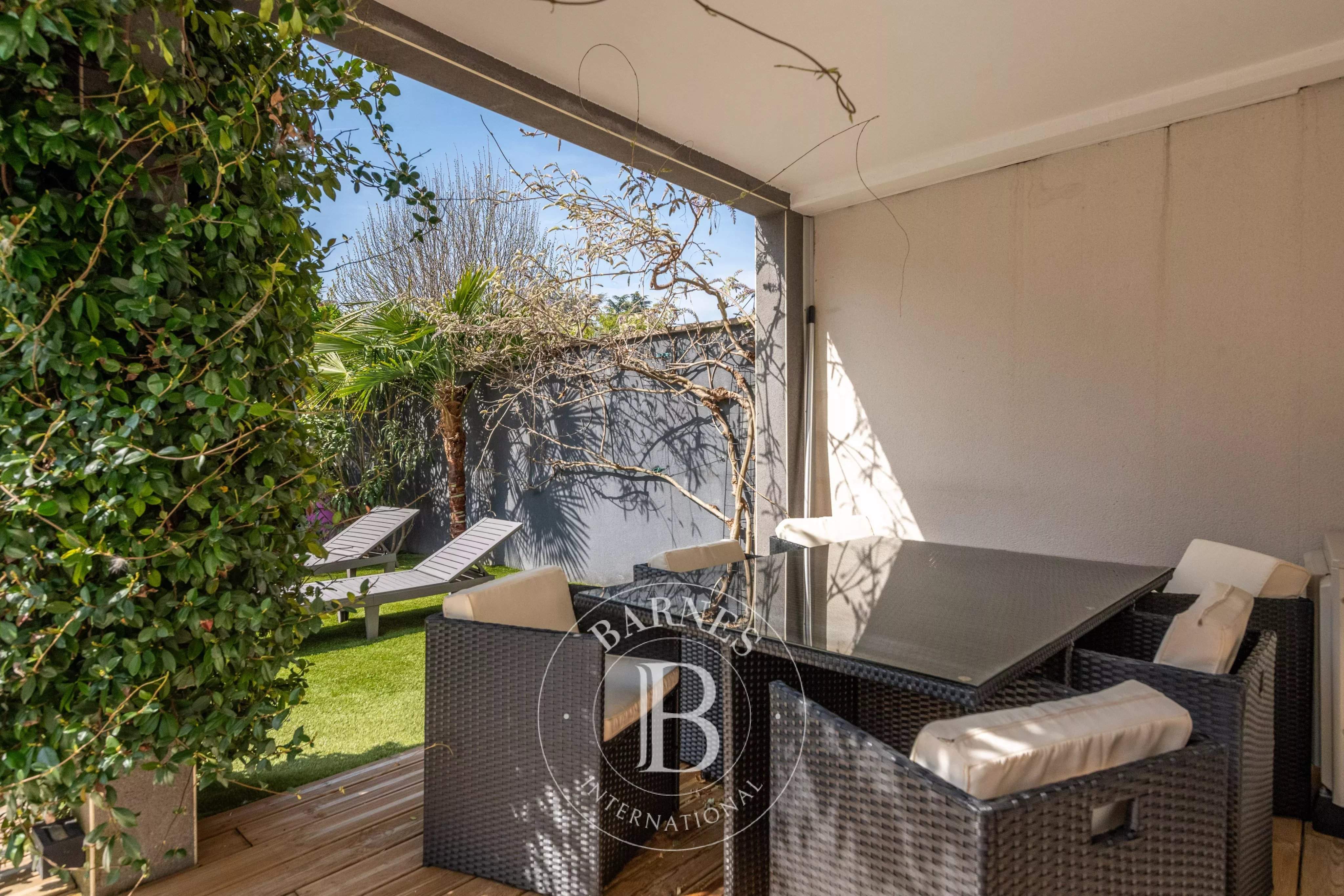 Tassin-la-Demi-Lune  - Maison 6 Pi&egrave;ces 4 Chambres - picture 10