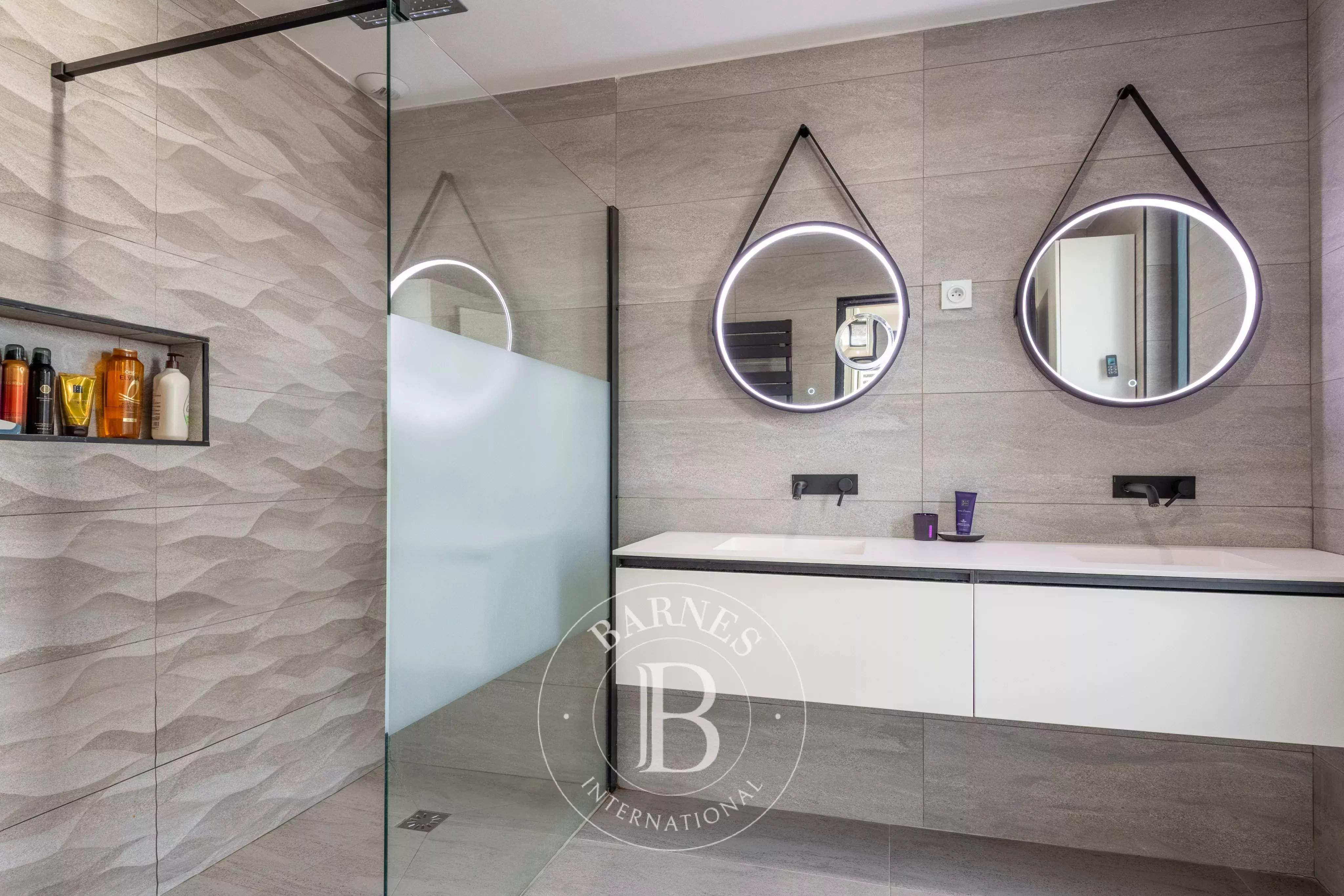 Albigny-sur-Saône  - Maison 7 Pi&egrave;ces 5 Chambres - picture 18