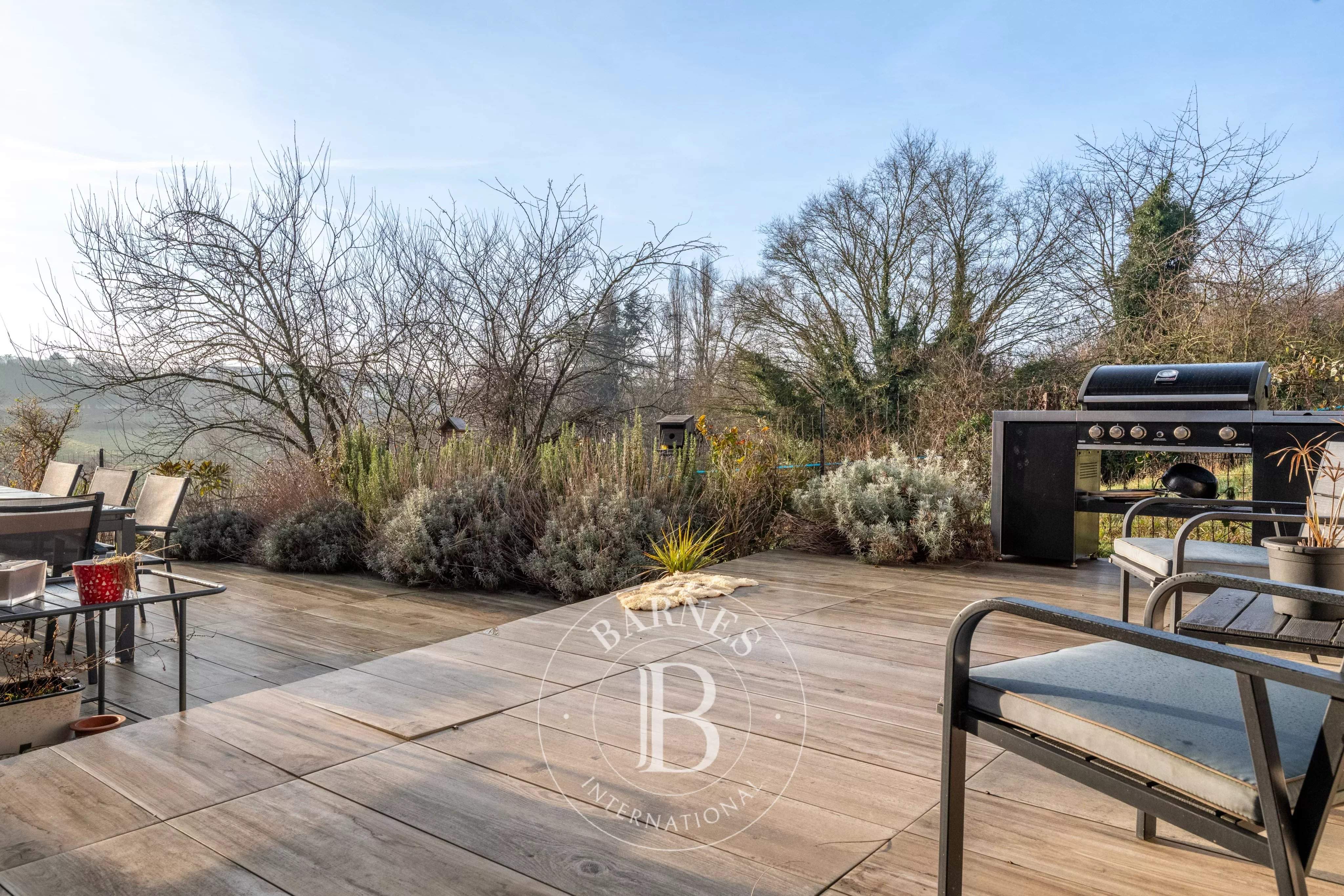 Sainte-Foy-lès-Lyon  - Maison 6 Pi&egrave;ces 5 Chambres - picture 14