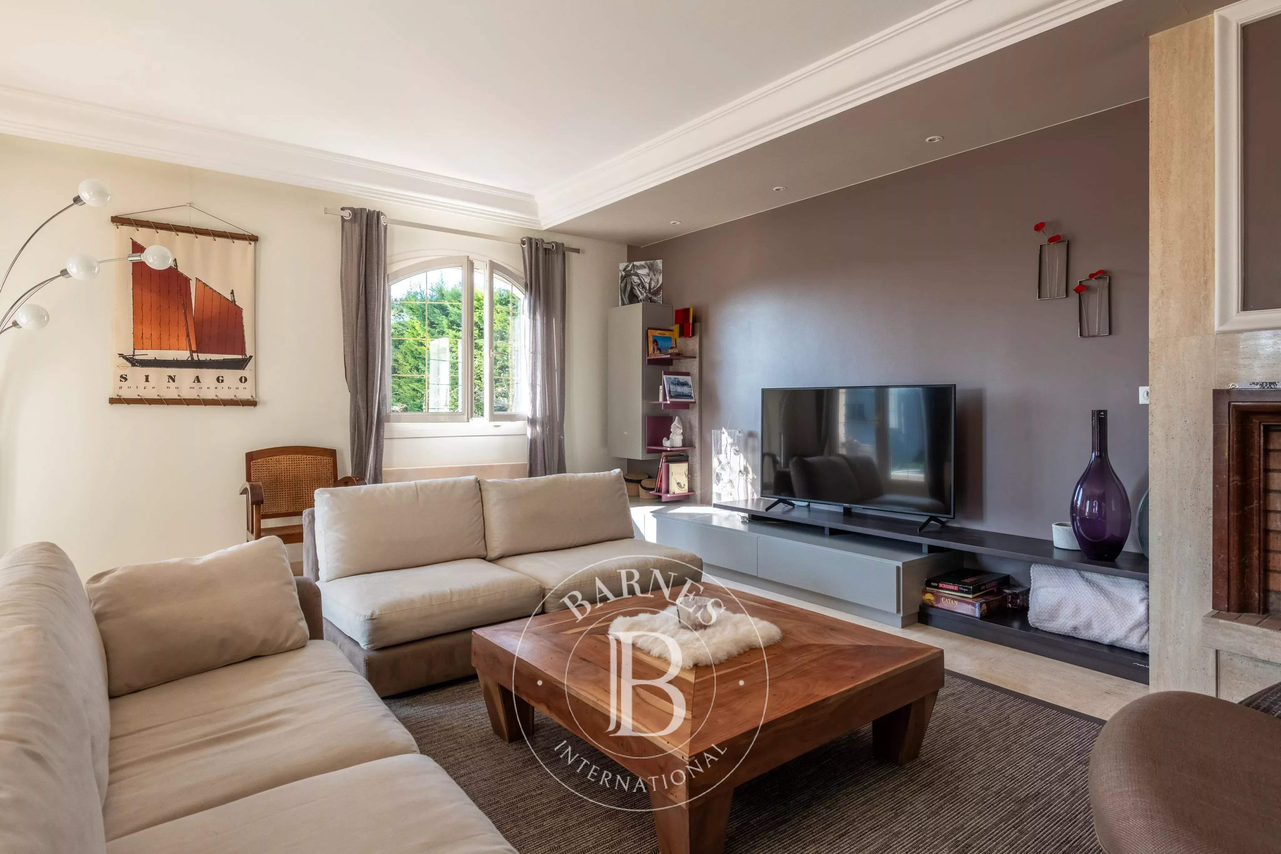 Limonest  - Maison 7 Pi&egrave;ces 4 Chambres - picture 6