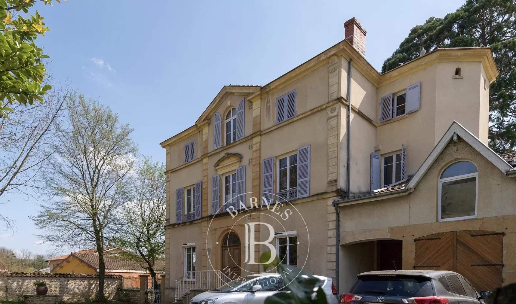 Chessy  - Property 7 Bedrooms - picture 1