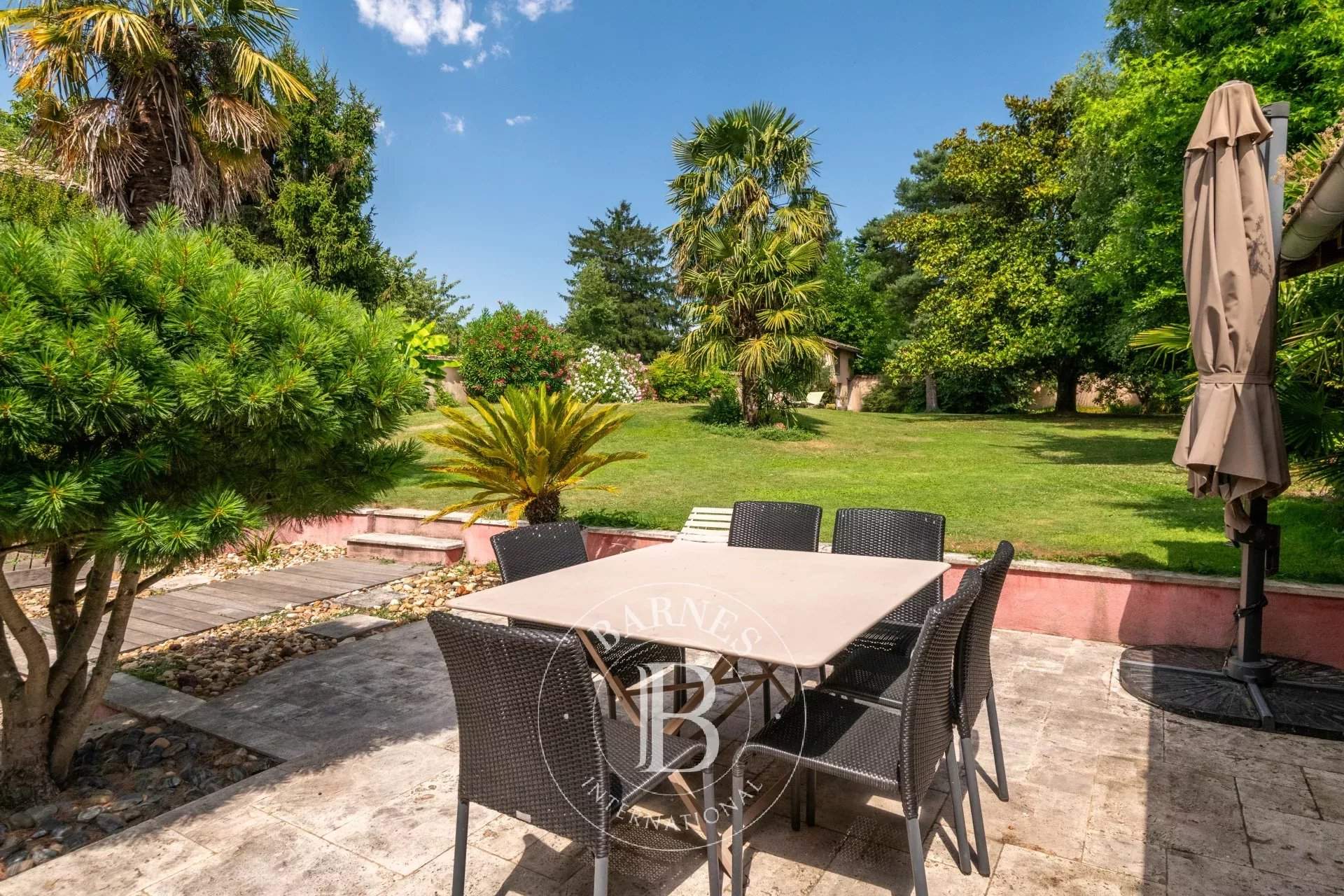 Fareins  - Maison 7 Pi&egrave;ces 6 Chambres - picture 11