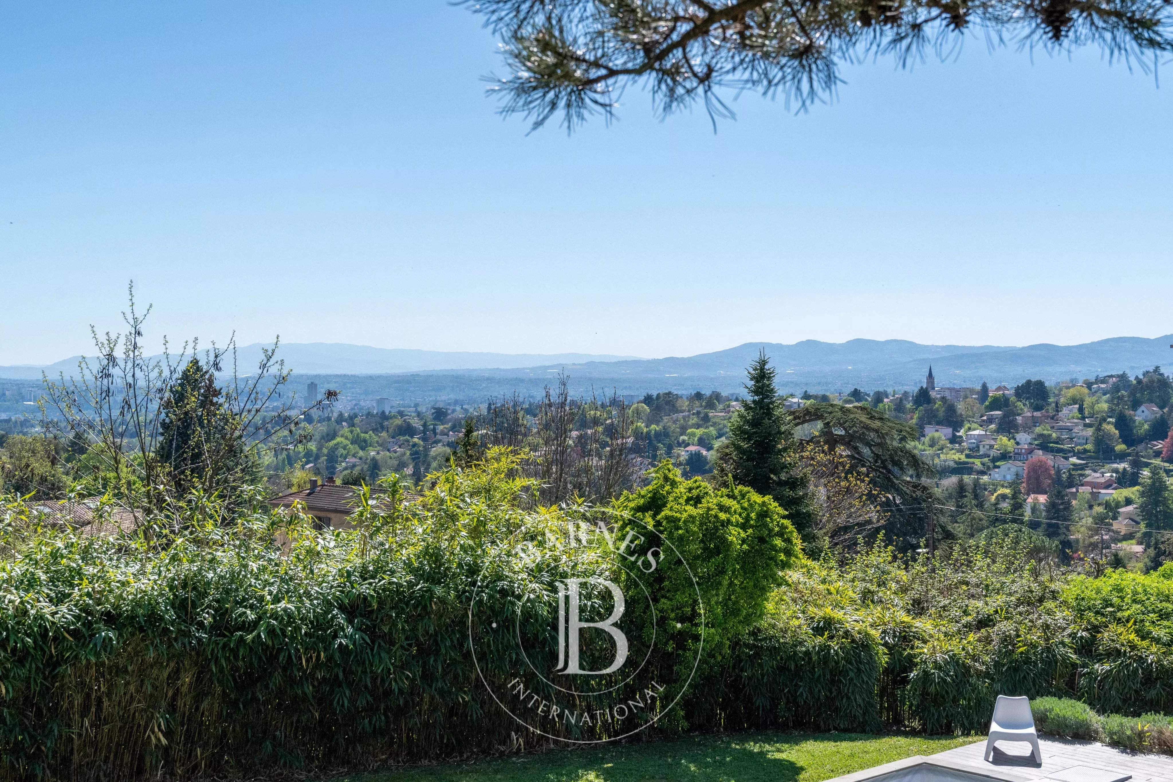 Saint-Cyr-au-Mont-d'Or  - Maison 7 Pi&egrave;ces 4 Chambres - picture 15