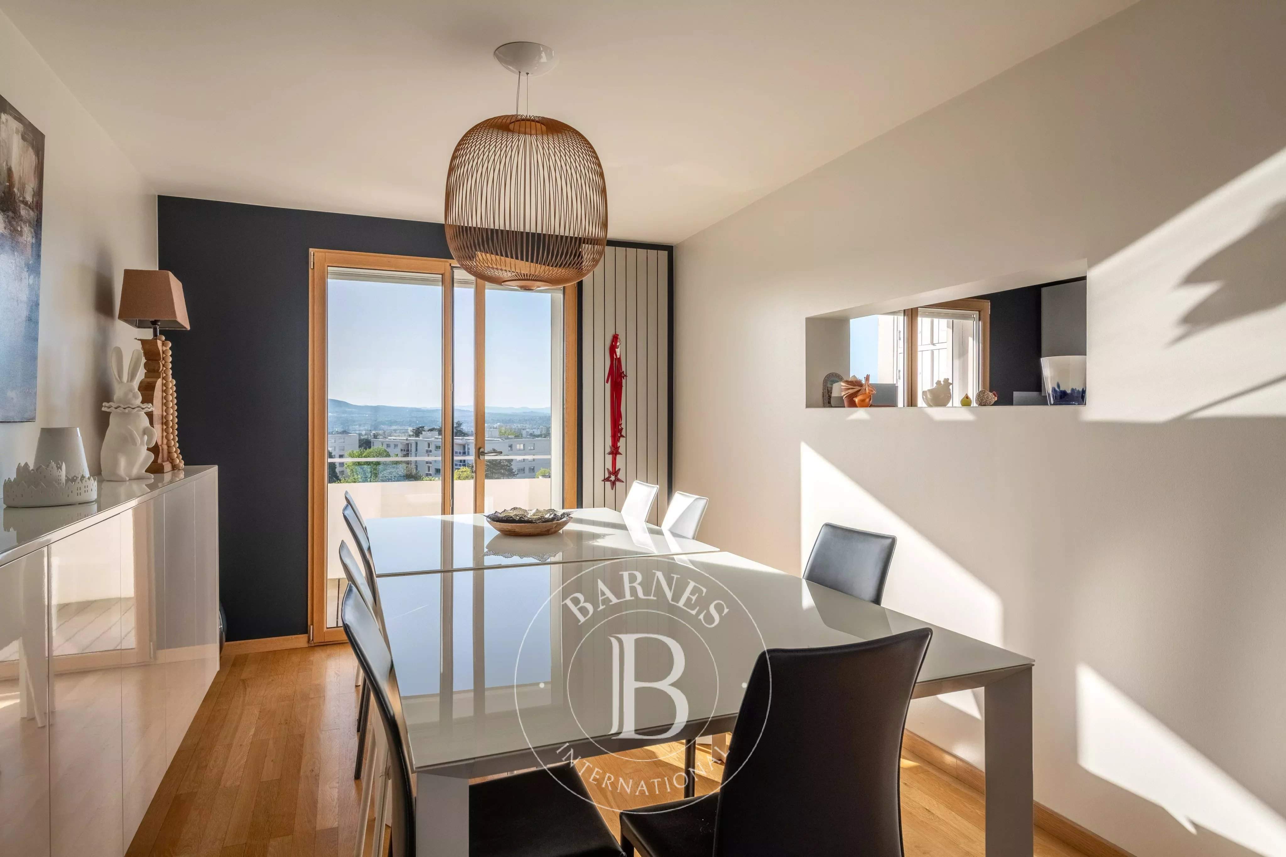 Sainte-Foy-lès-Lyon  - Appartement 6 Pi&egrave;ces 3 Chambres - picture 13