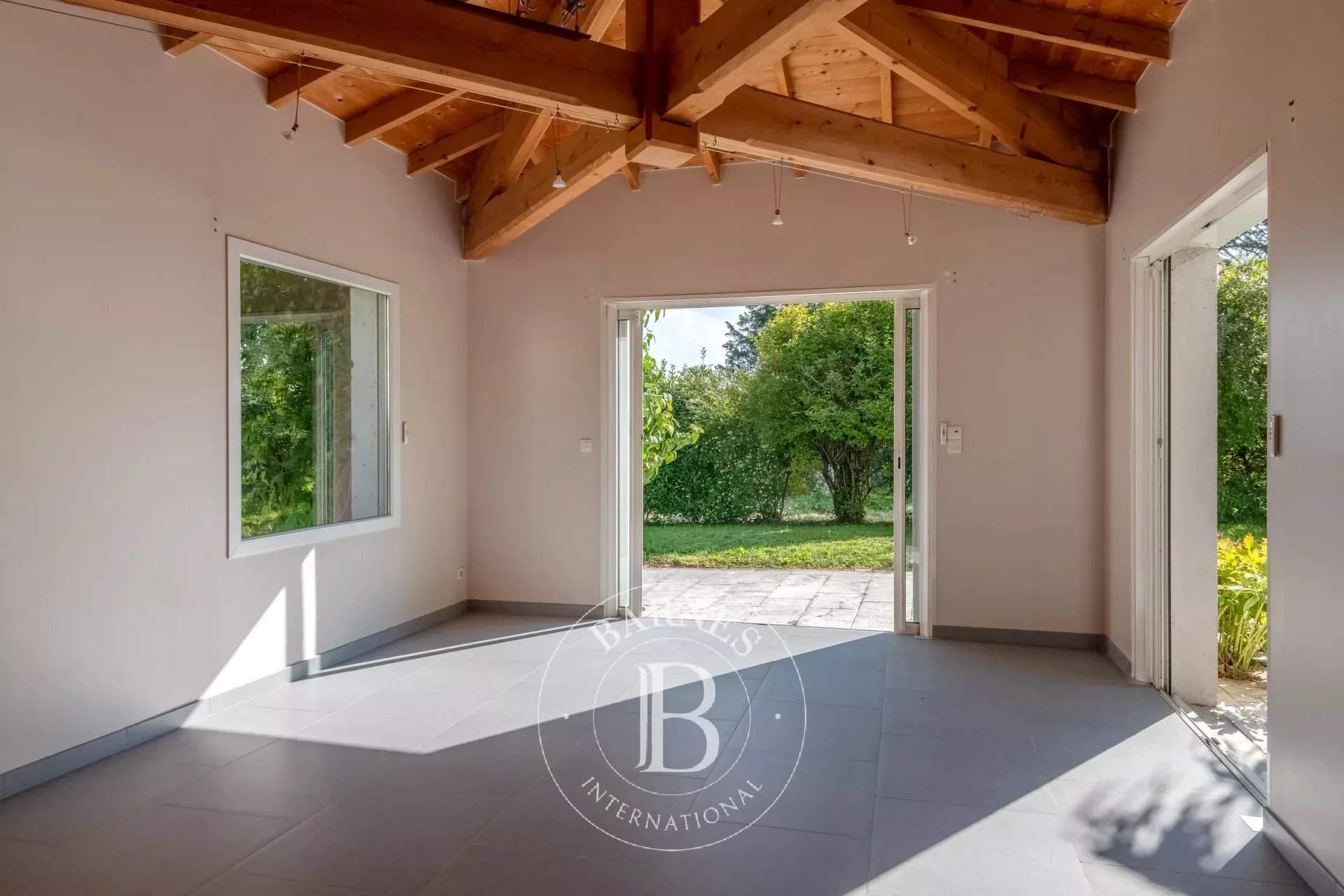 Écully  - Maison 7 Pi&egrave;ces 4 Chambres - picture 3