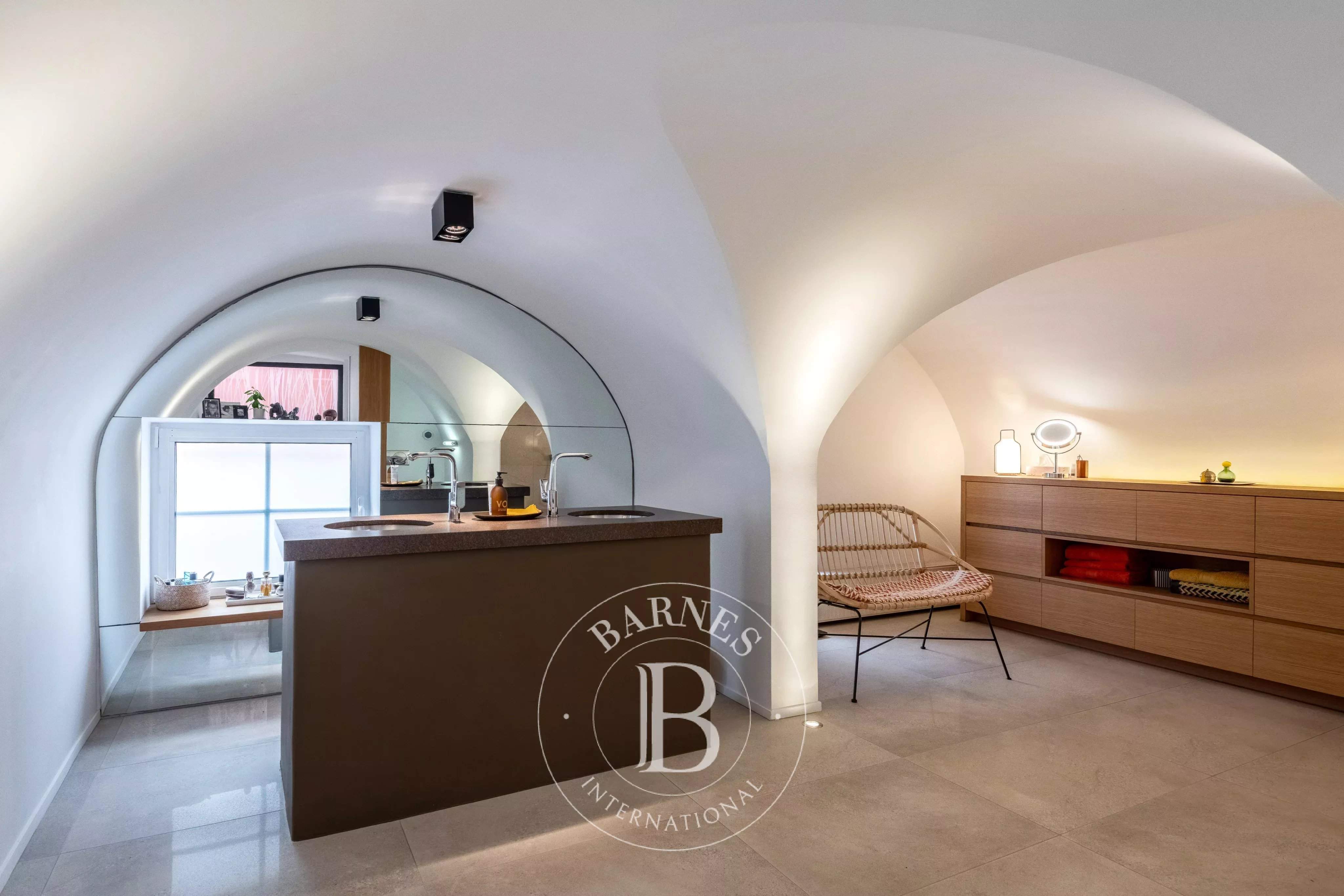 Lyon  - Appartement 8 Pi&egrave;ces 5 Chambres - picture 14