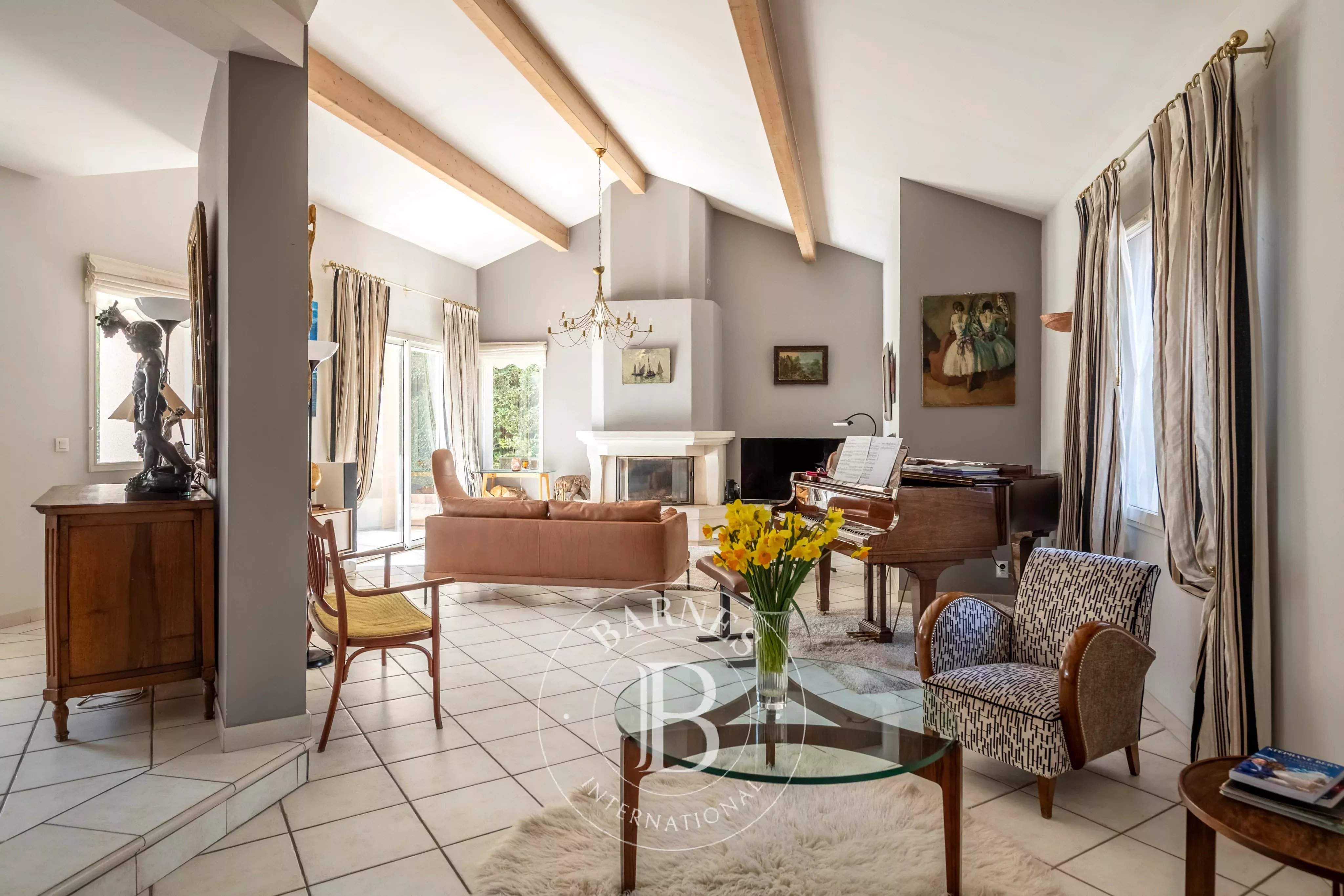 Écully  - Maison 6 Pi&egrave;ces 4 Chambres - picture 2