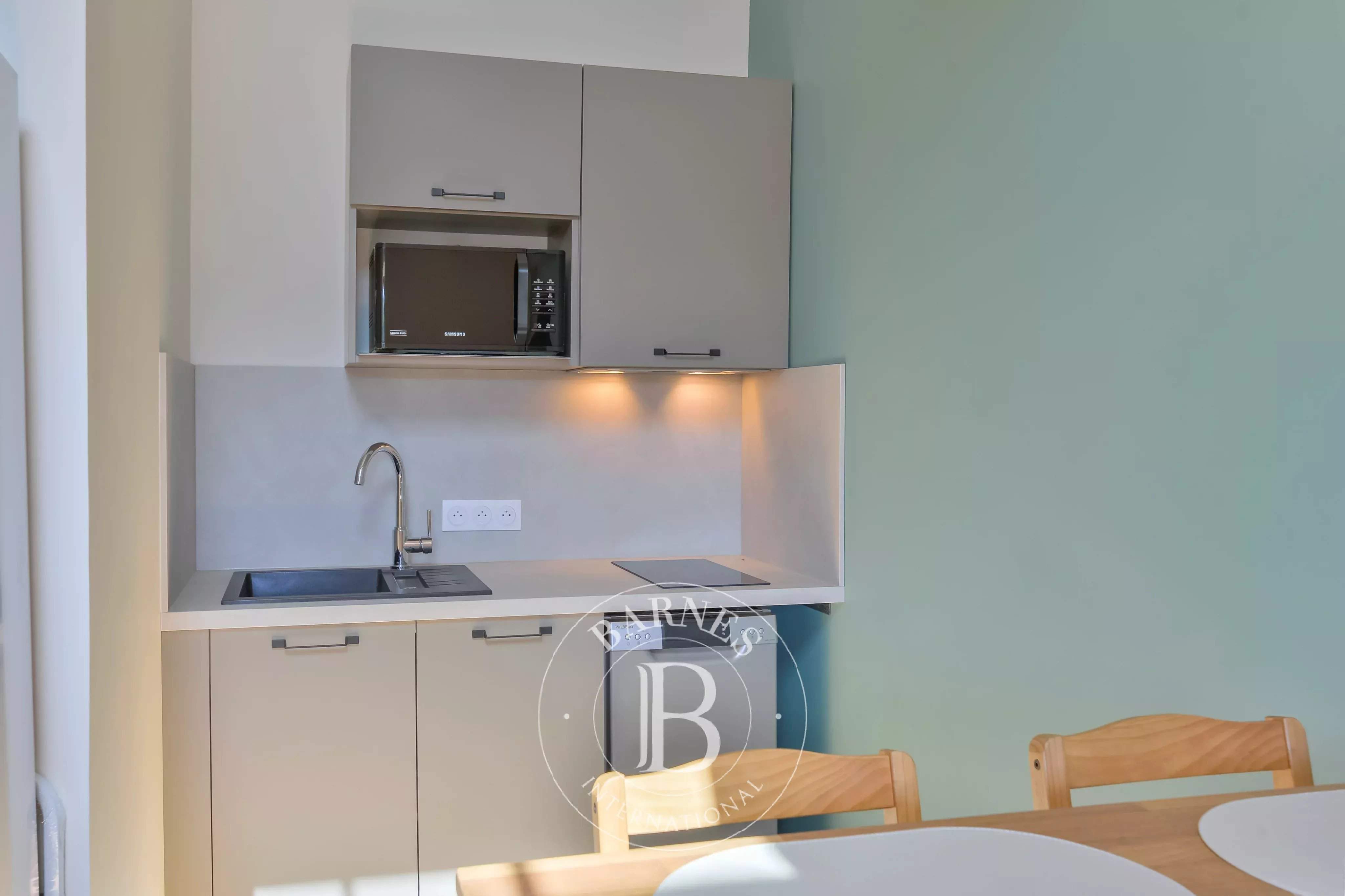 Charbonnières-les-Bains  - Appartement 2 Pi&egrave;ces, 1 Chambre - picture 3