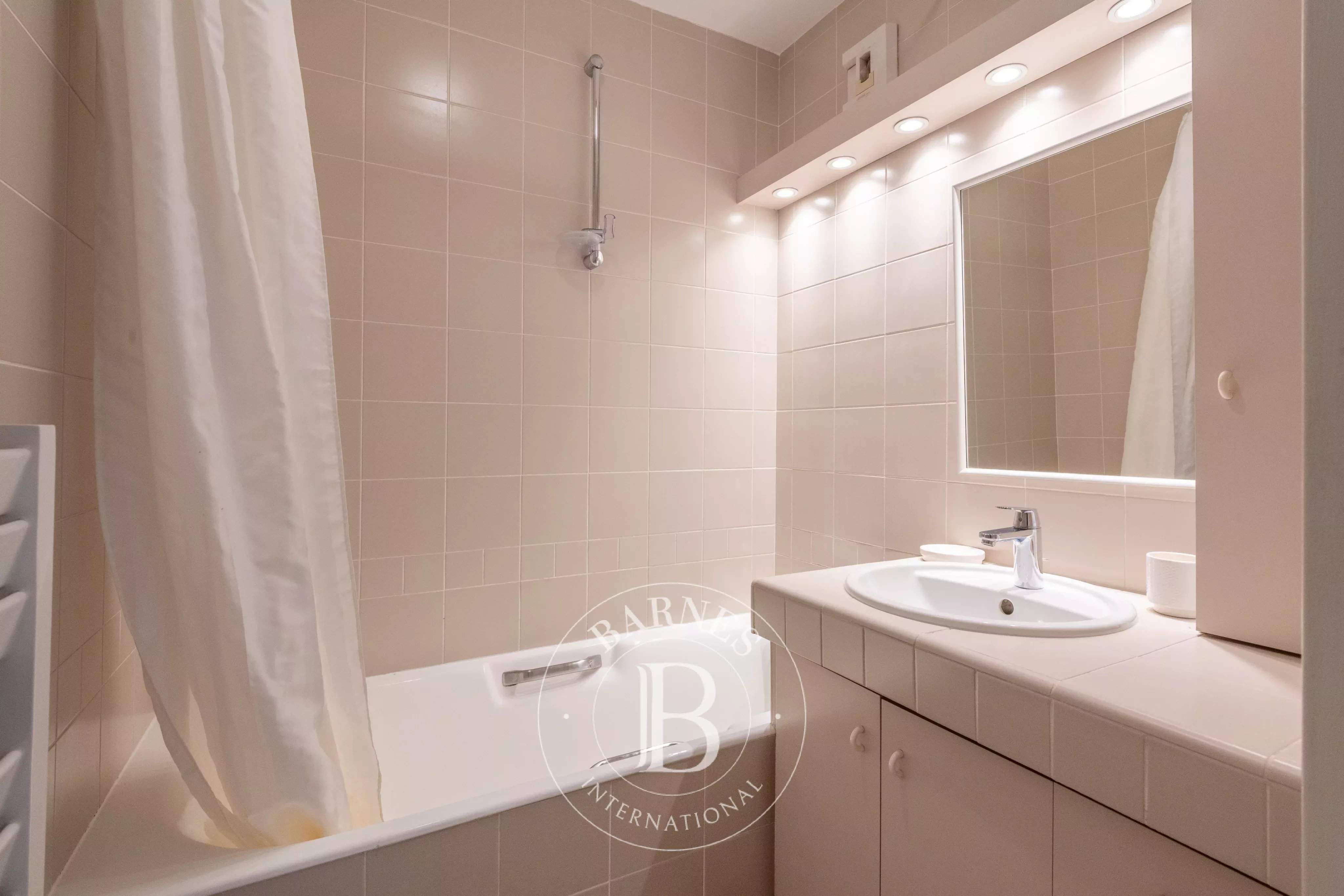 Sainte-Foy-lès-Lyon  - Appartement 4 Pi&egrave;ces 3 Chambres - picture 13