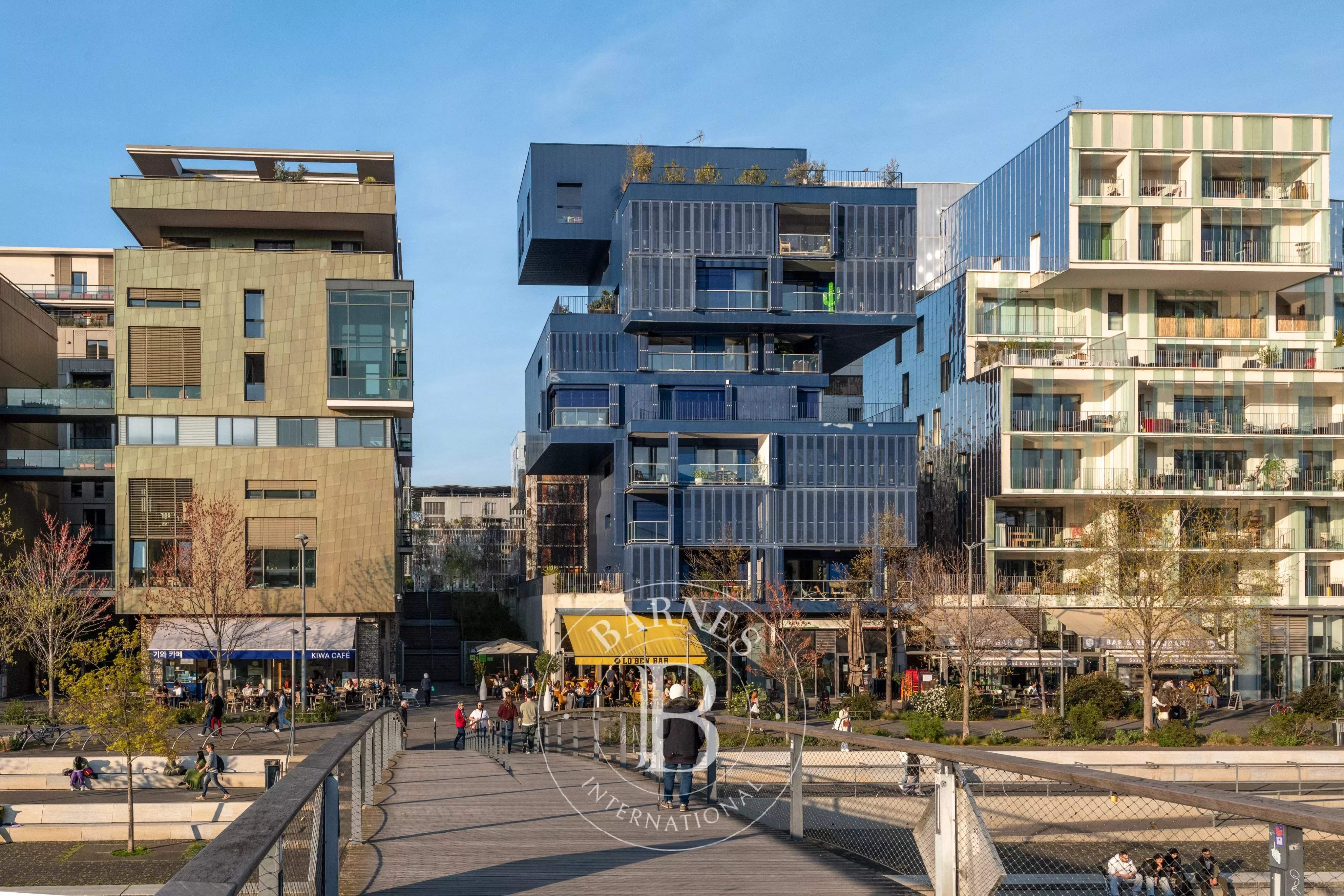 Lyon  - Appartement 4 Pi&egrave;ces 3 Chambres - picture 2