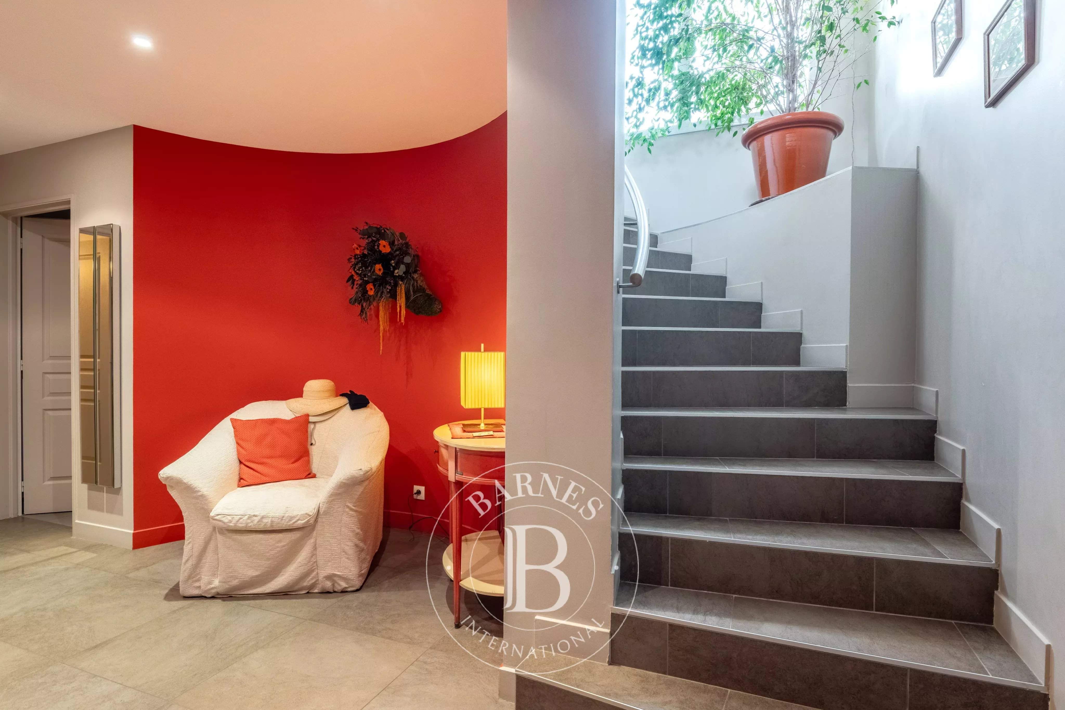 Collonges-au-Mont-d'Or  - Maison 7 Pi&egrave;ces 5 Chambres - picture 6