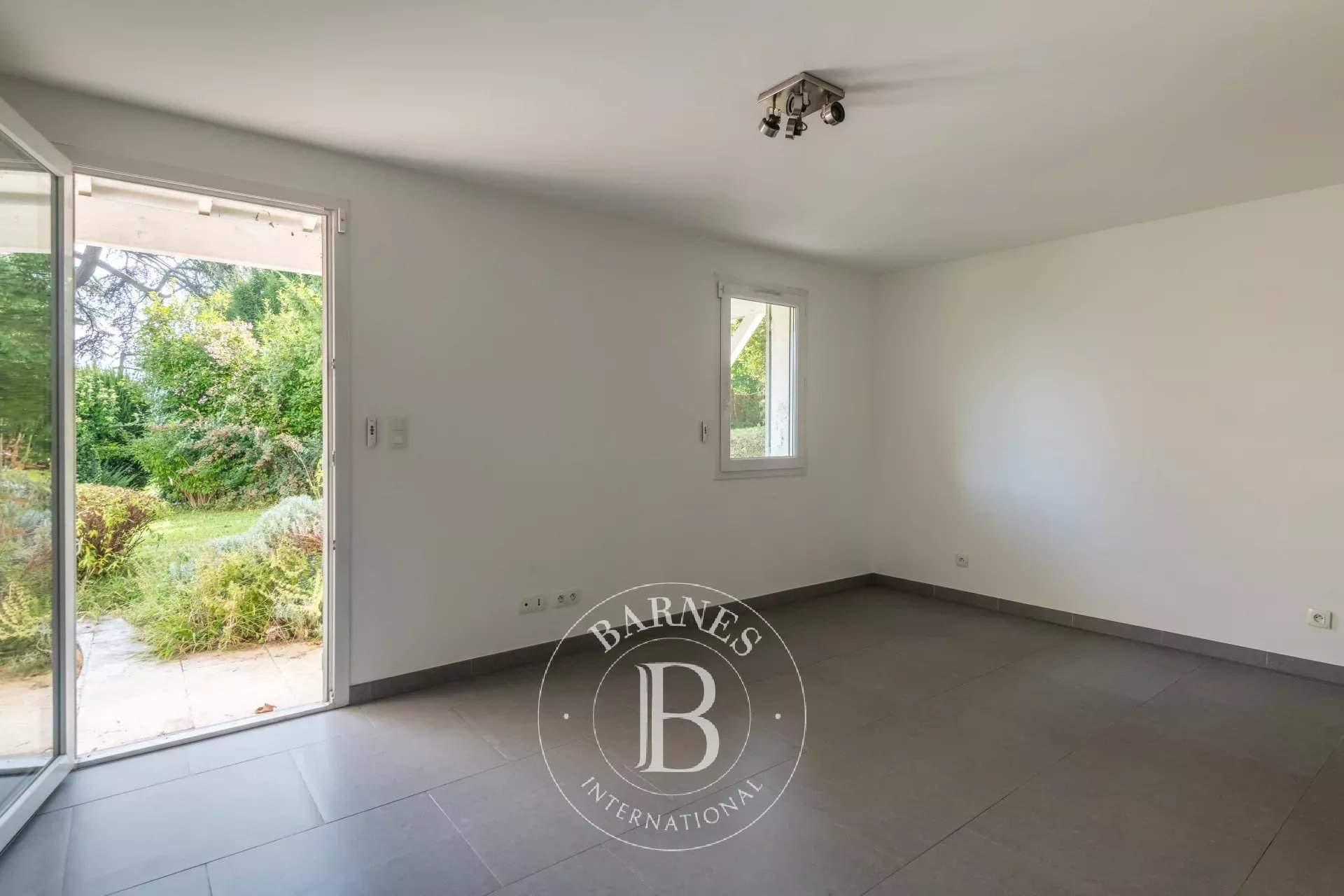 Écully  - Maison 7 Pi&egrave;ces 4 Chambres - picture 10