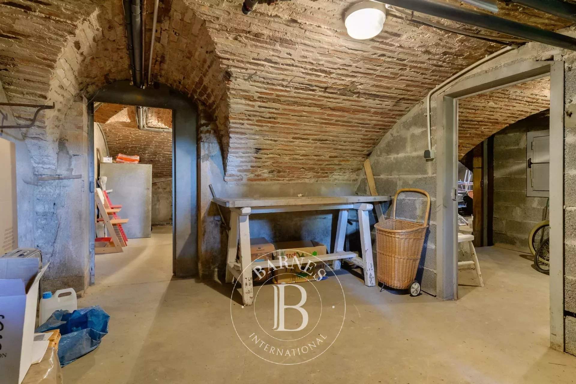 Chessy  - Property 7 Bedrooms - picture 20