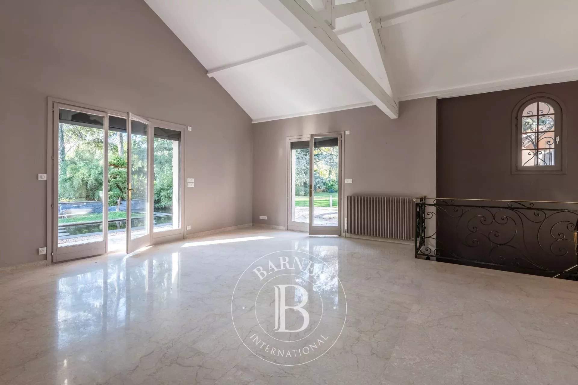 Écully  - House 4 Bedrooms - picture 9