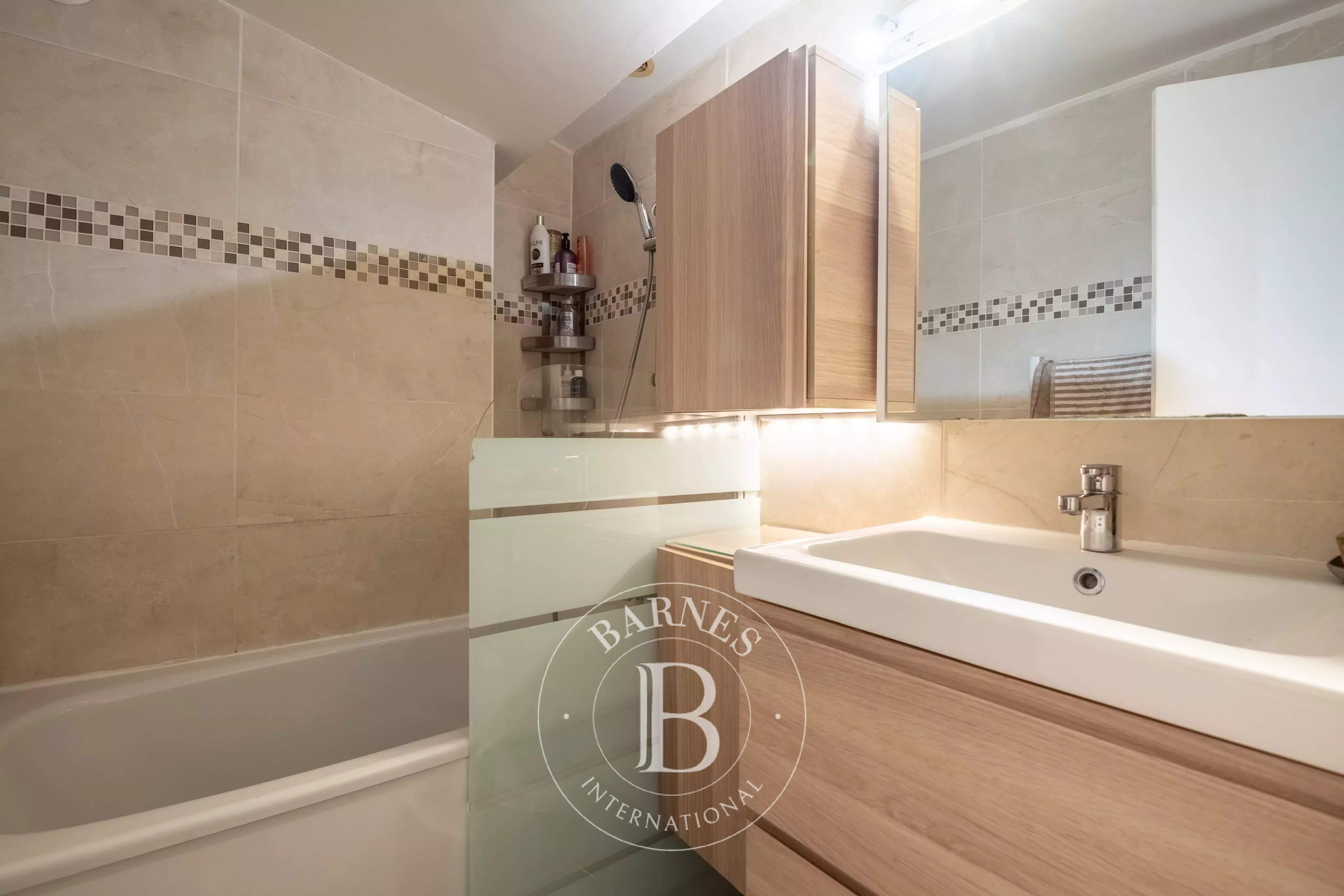 Collonges-au-Mont-d'Or  - Appartement 3 Pi&egrave;ces 2 Chambres - picture 7