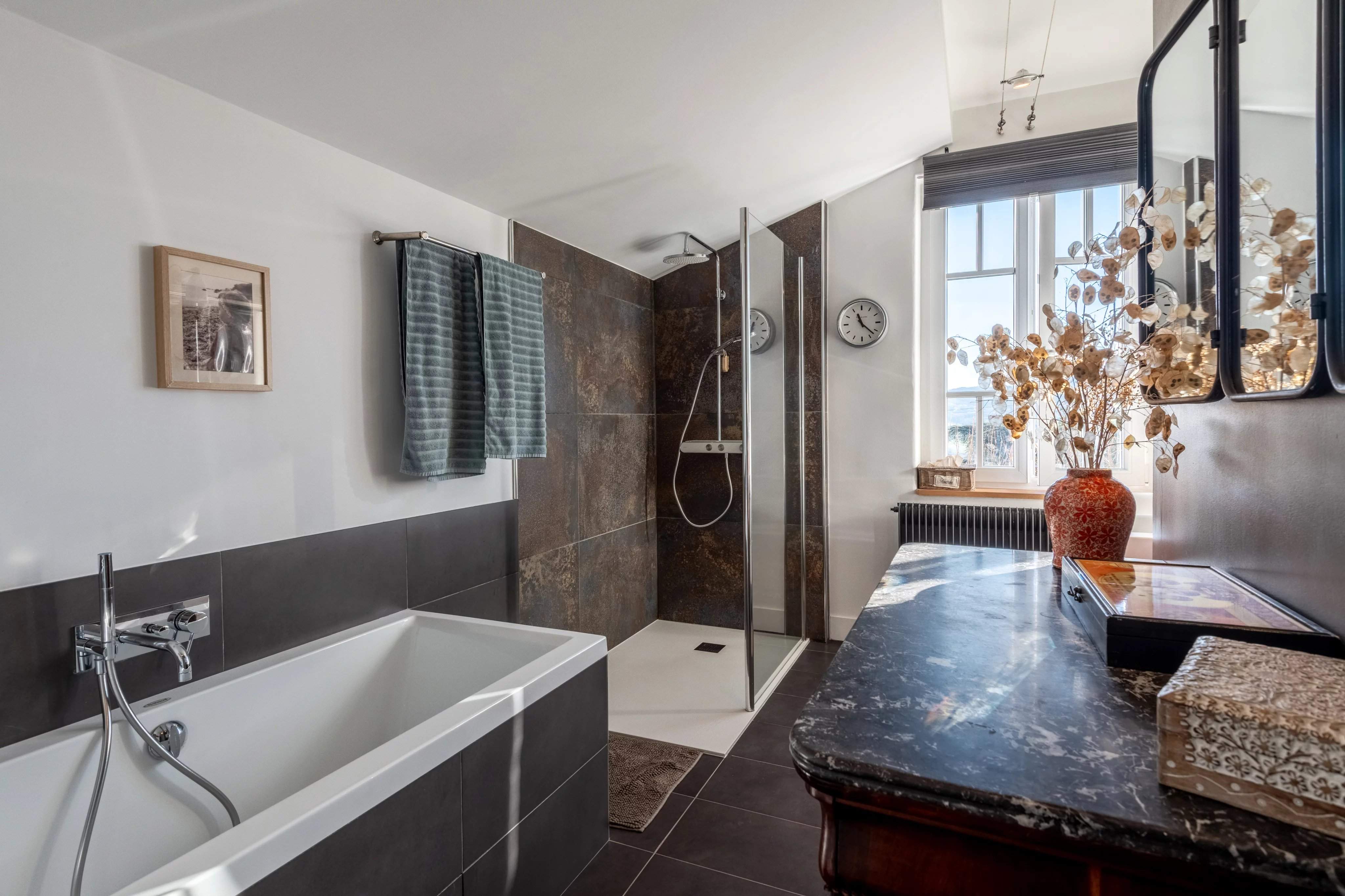 Vaugneray  - Maison 6 Pi&egrave;ces 5 Chambres - picture 11