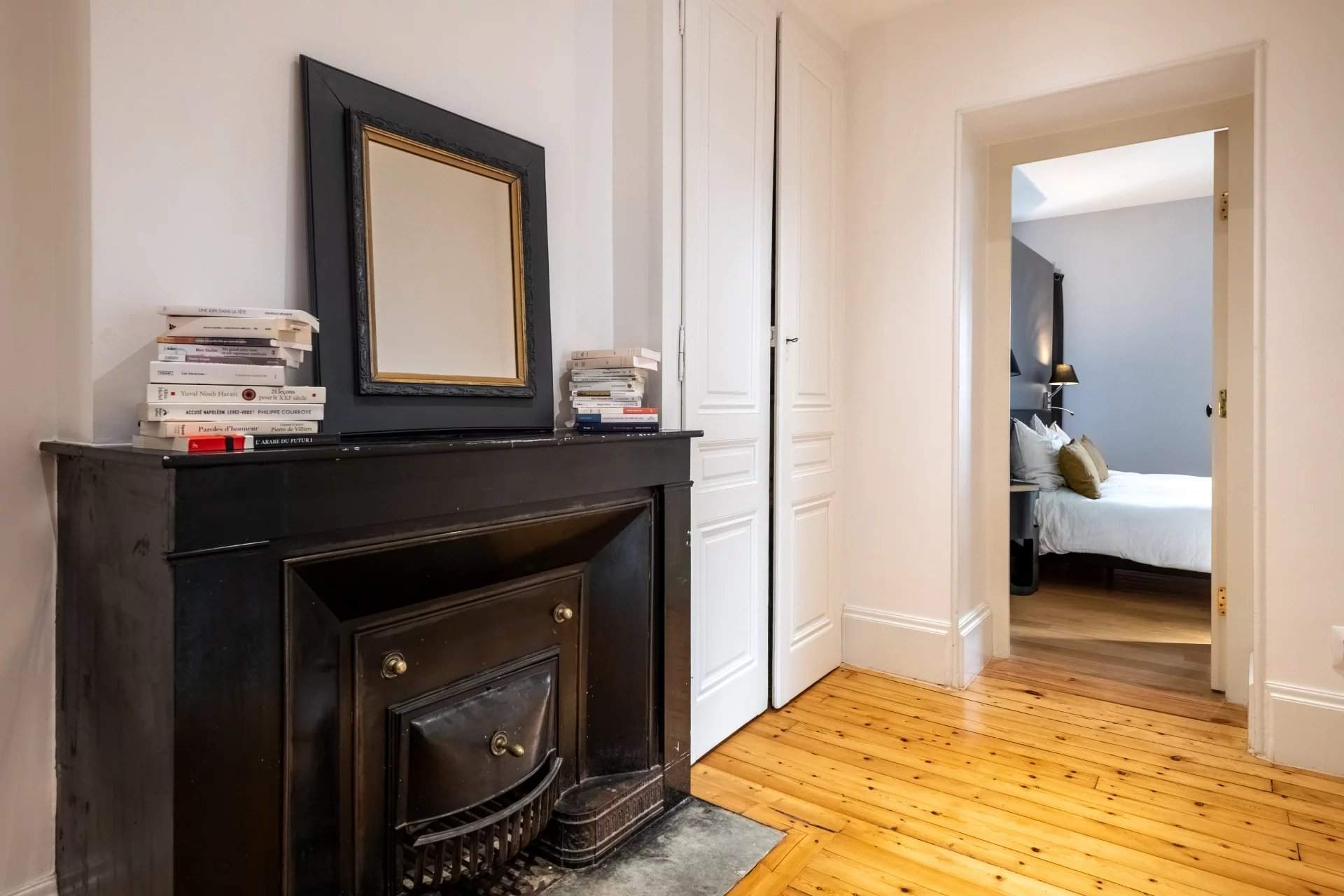 Caluire-et-Cuire  - Maison 13 Pi&egrave;ces 6 Chambres - picture 9