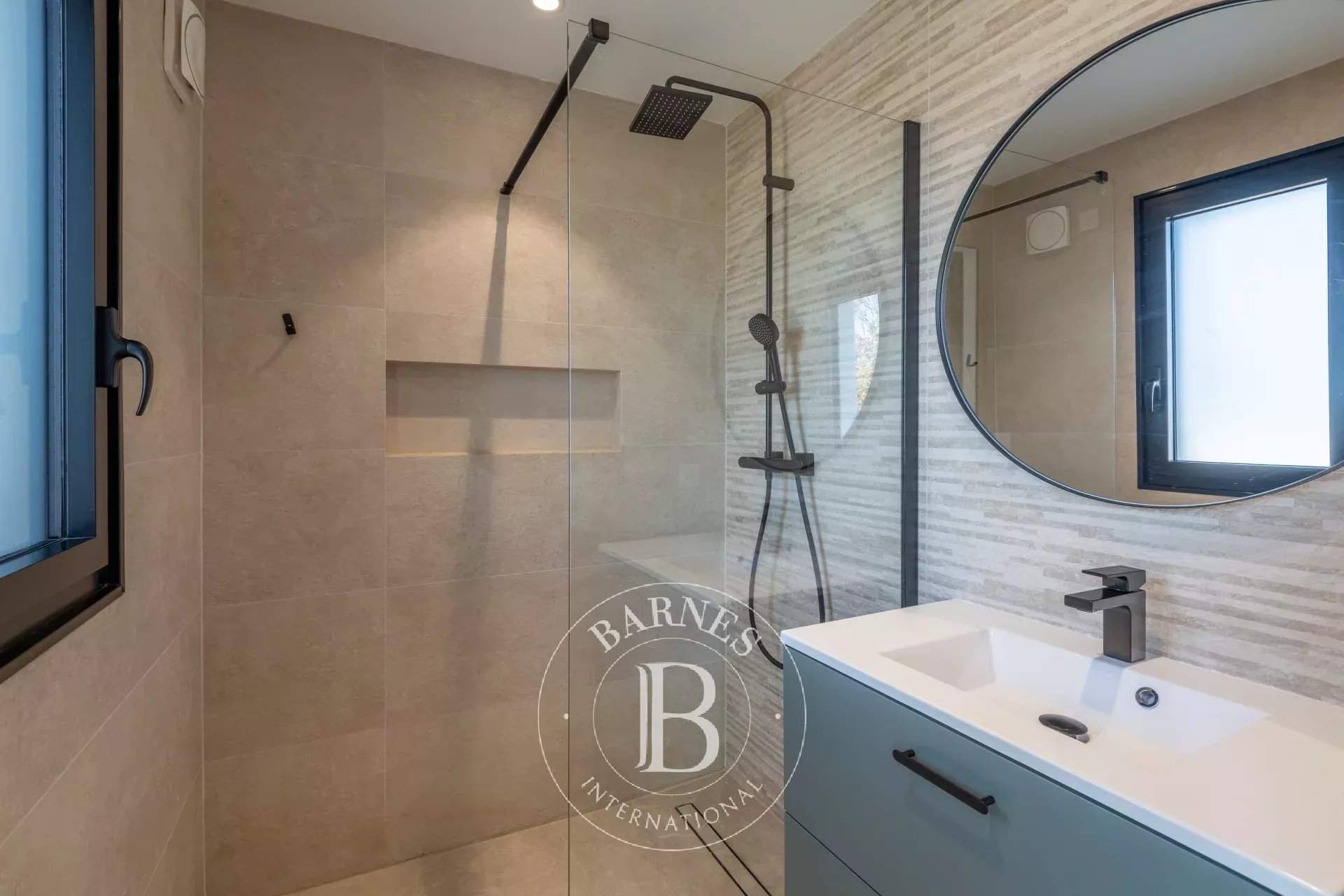 Neyron  - House 4 Bedrooms - picture 13