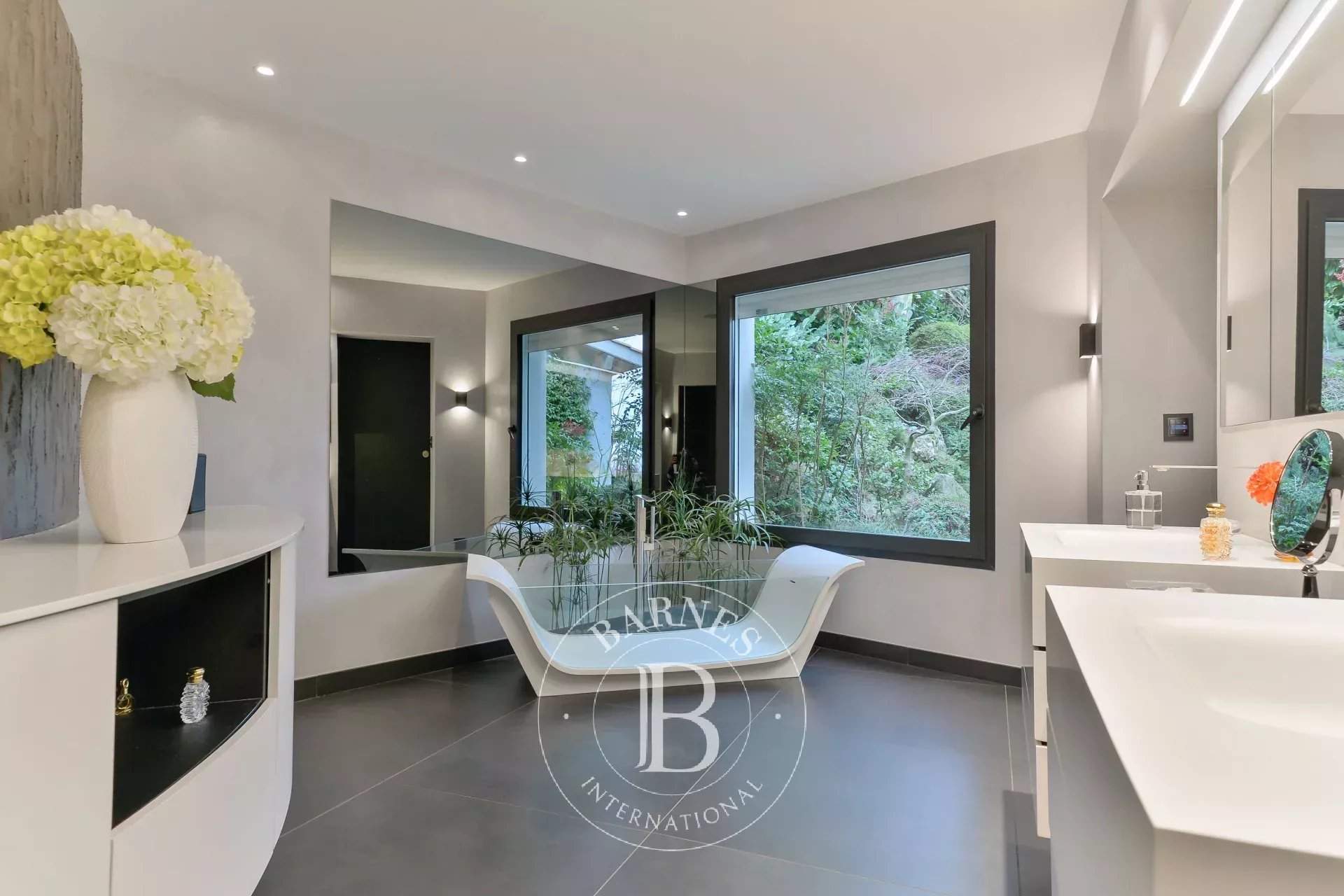 Simandres  - Maison 8 Pi&egrave;ces 3 Chambres - picture 13