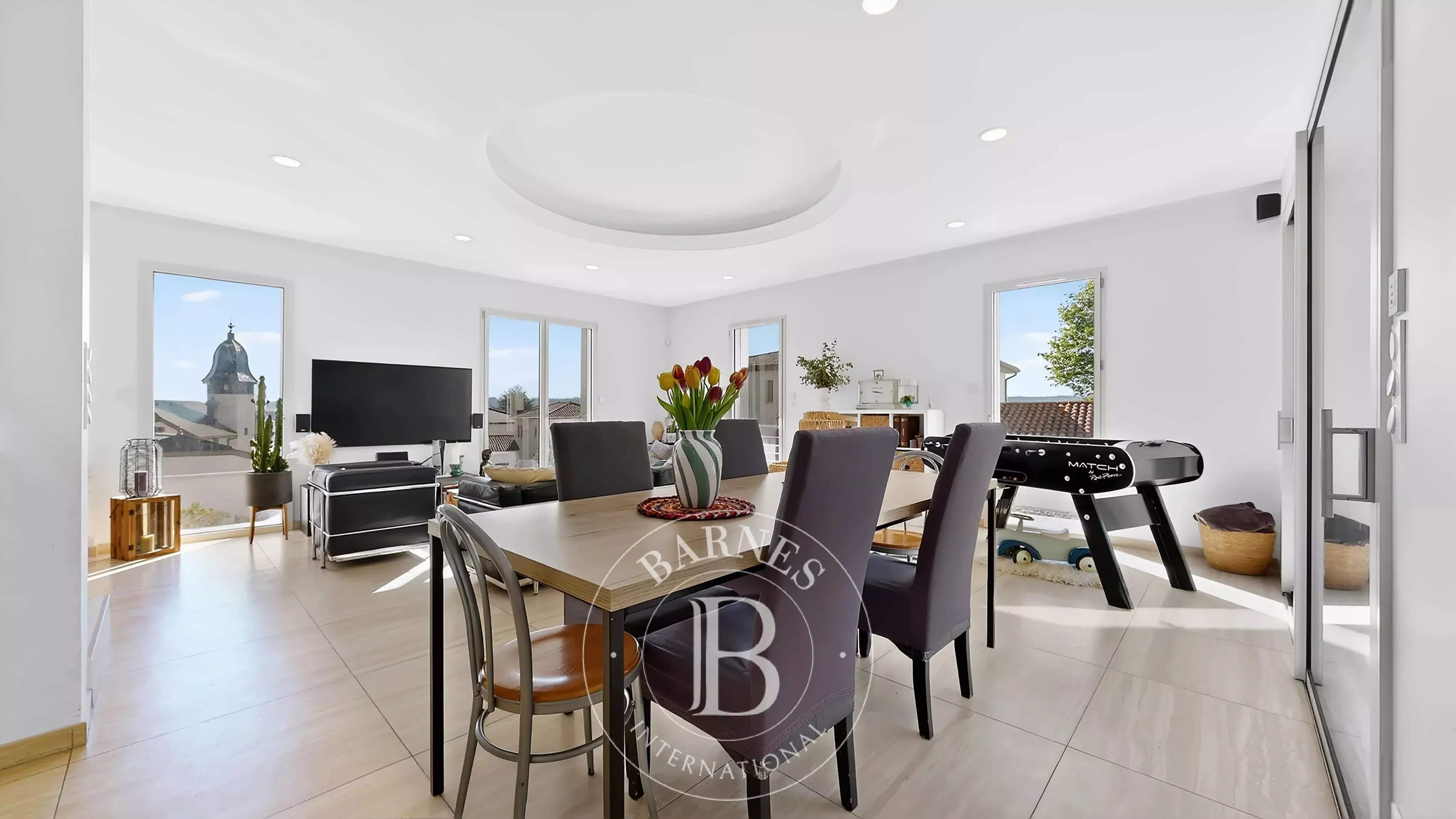 Vernaison  - Maison 6 Pi&egrave;ces 4 Chambres - picture 5