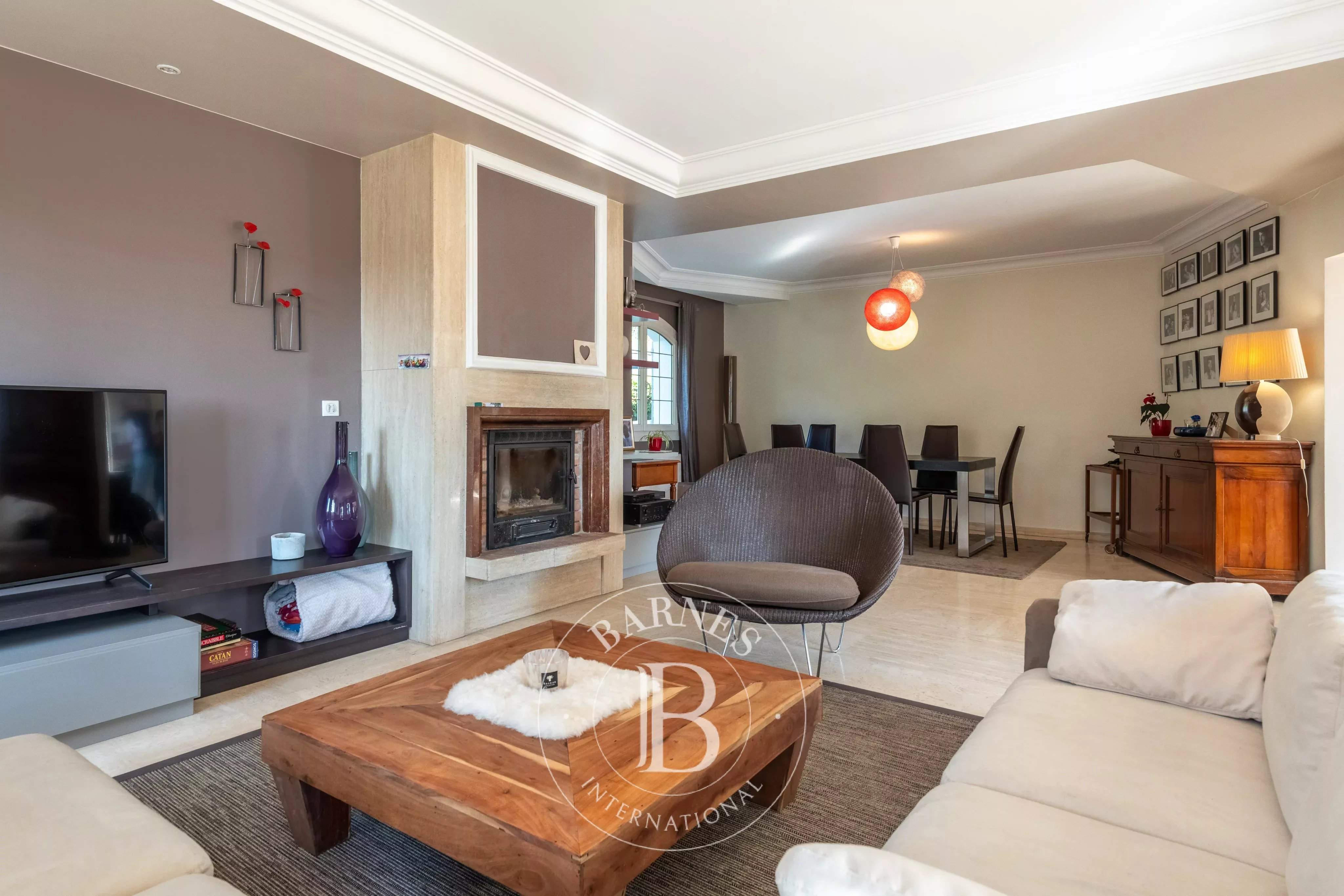 Limonest  - Maison 7 Pi&egrave;ces 4 Chambres - picture 7