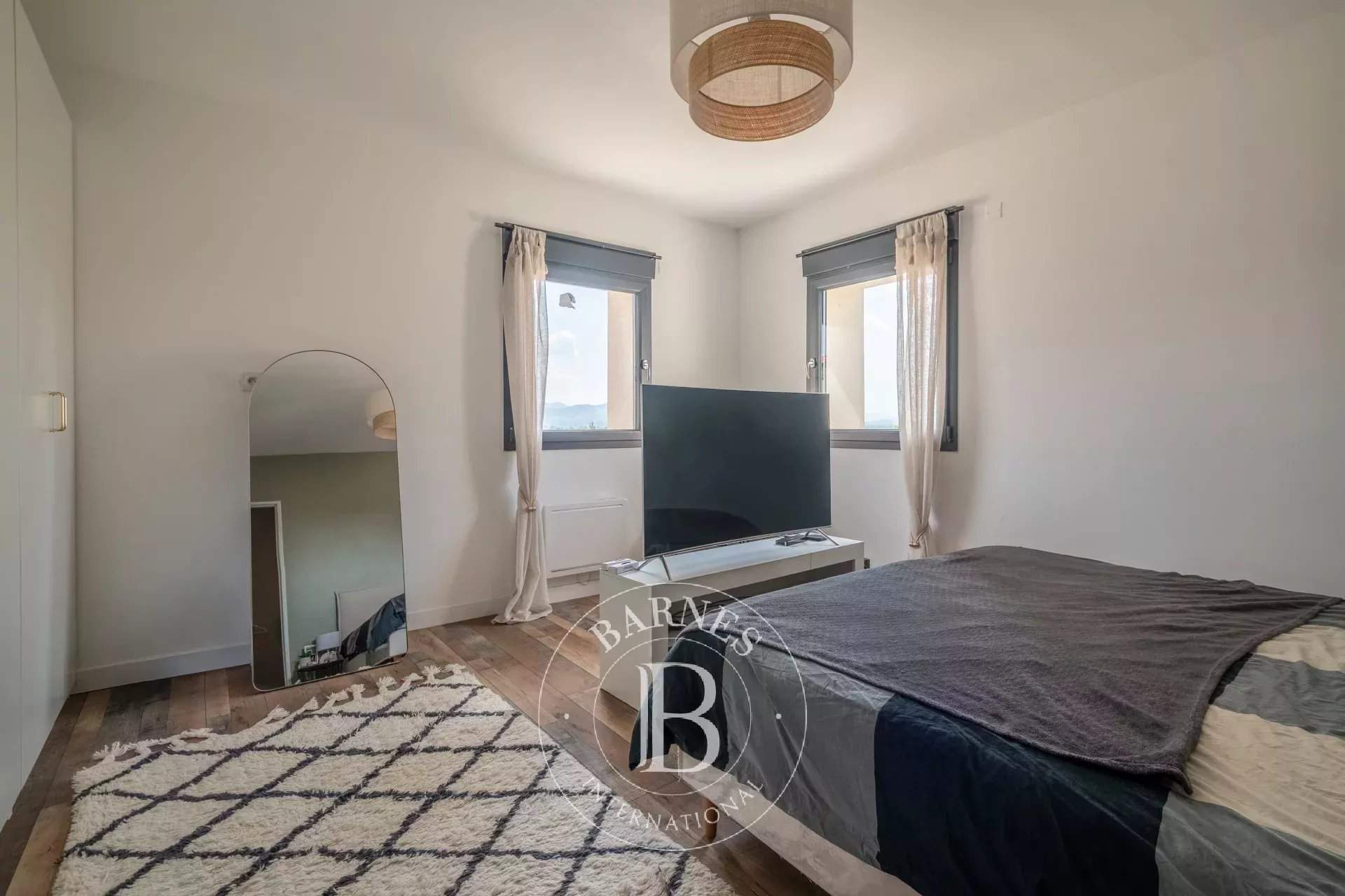 Reyrieux  - Maison 5 Pi&egrave;ces 3 Chambres - picture 6