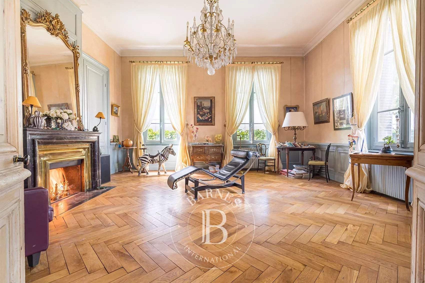 Lyon  - House 5 Bedrooms - picture 5