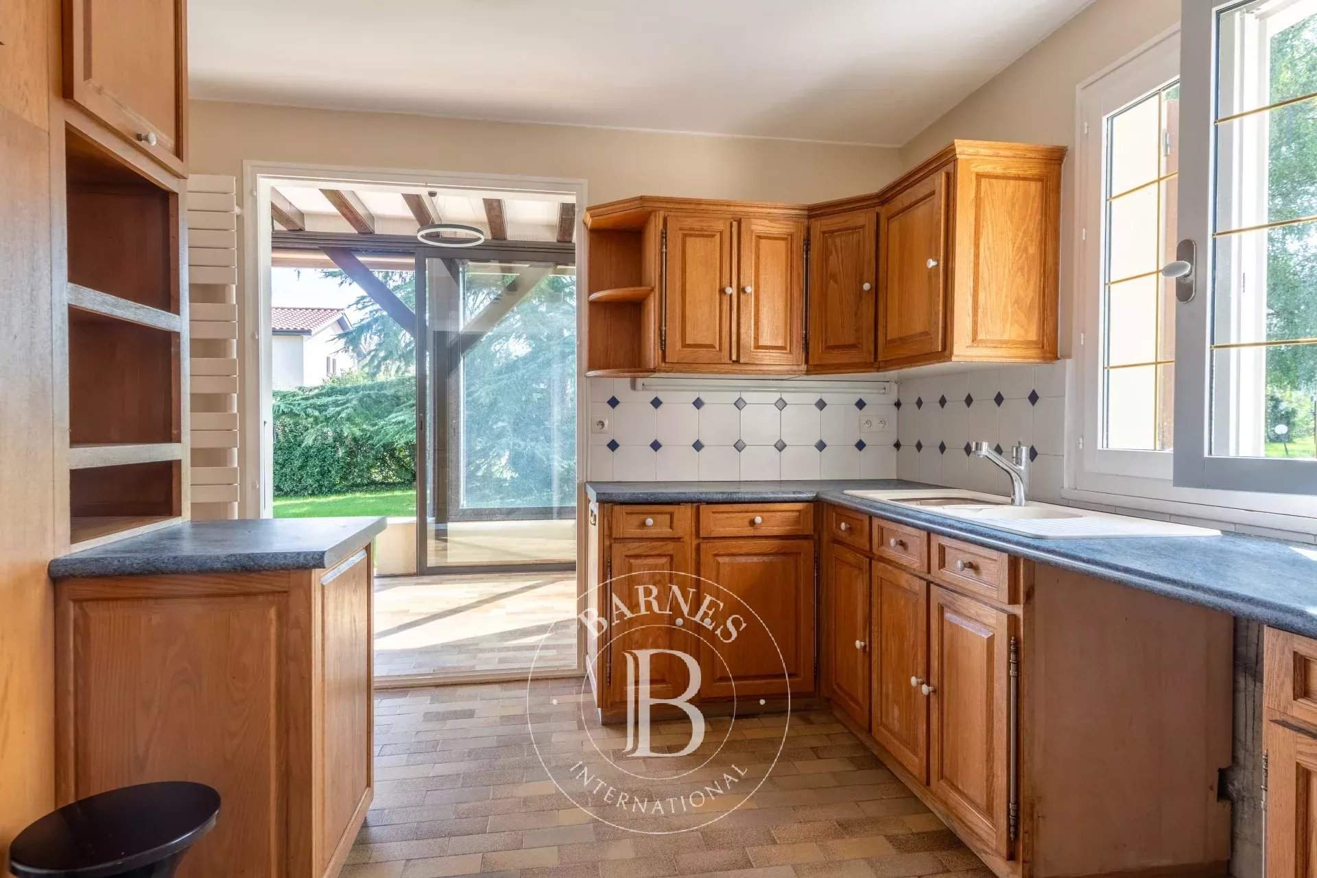 Saint-Genis-les-Ollières  - House 4 Bedrooms - picture 6