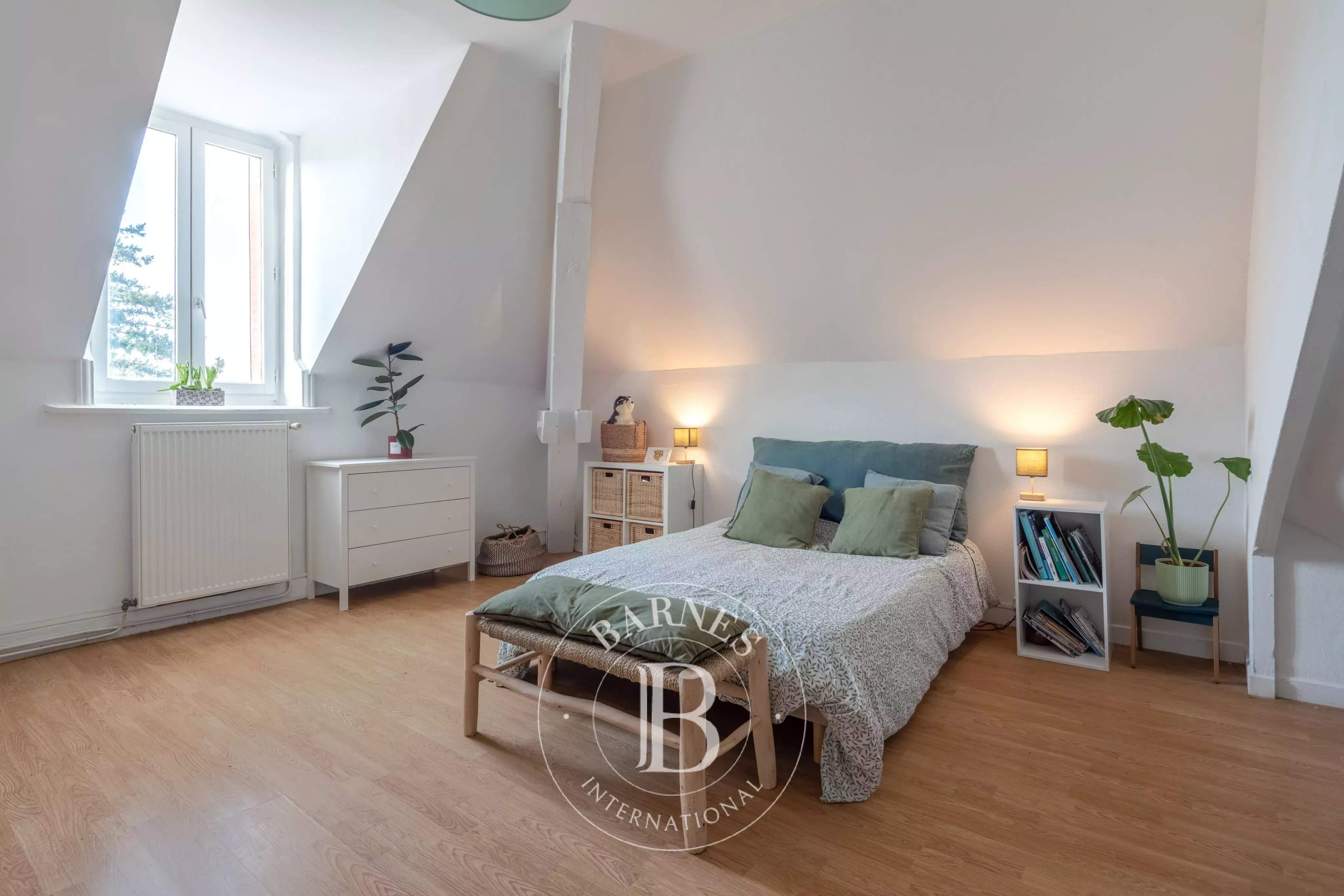 Neuville-sur-Saône  - Appartement 4 Pi&egrave;ces 3 Chambres - picture 10