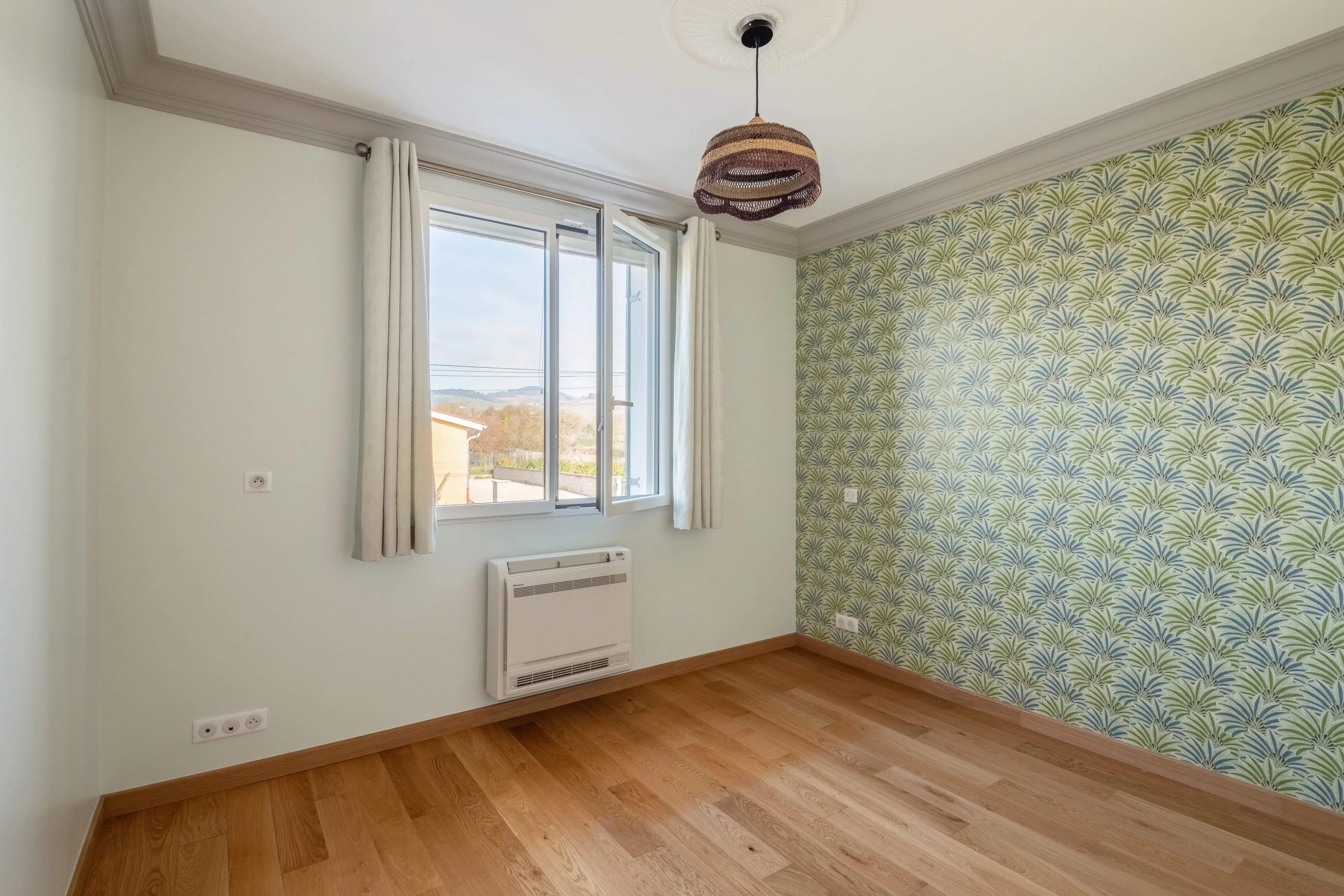 Lancié  - Maison 4 Pi&egrave;ces 3 Chambres - picture 8