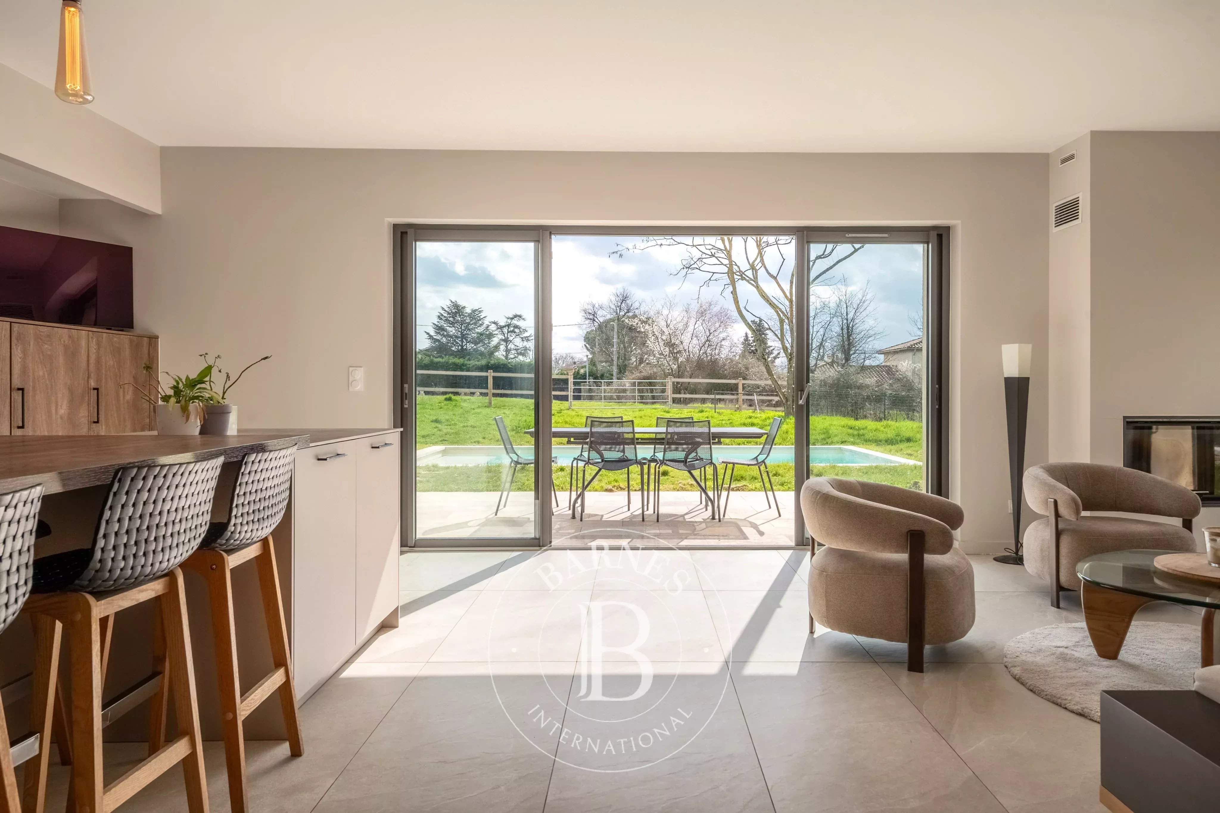 Dardilly  - Maison 7 Pi&egrave;ces 6 Chambres - picture 1