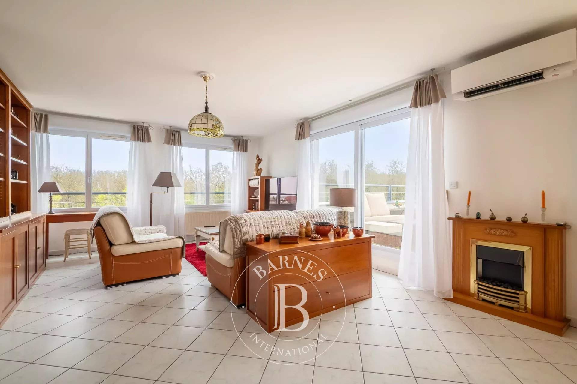 Bron  - Piso 5 Cuartos 4 Habitaciones - picture 5