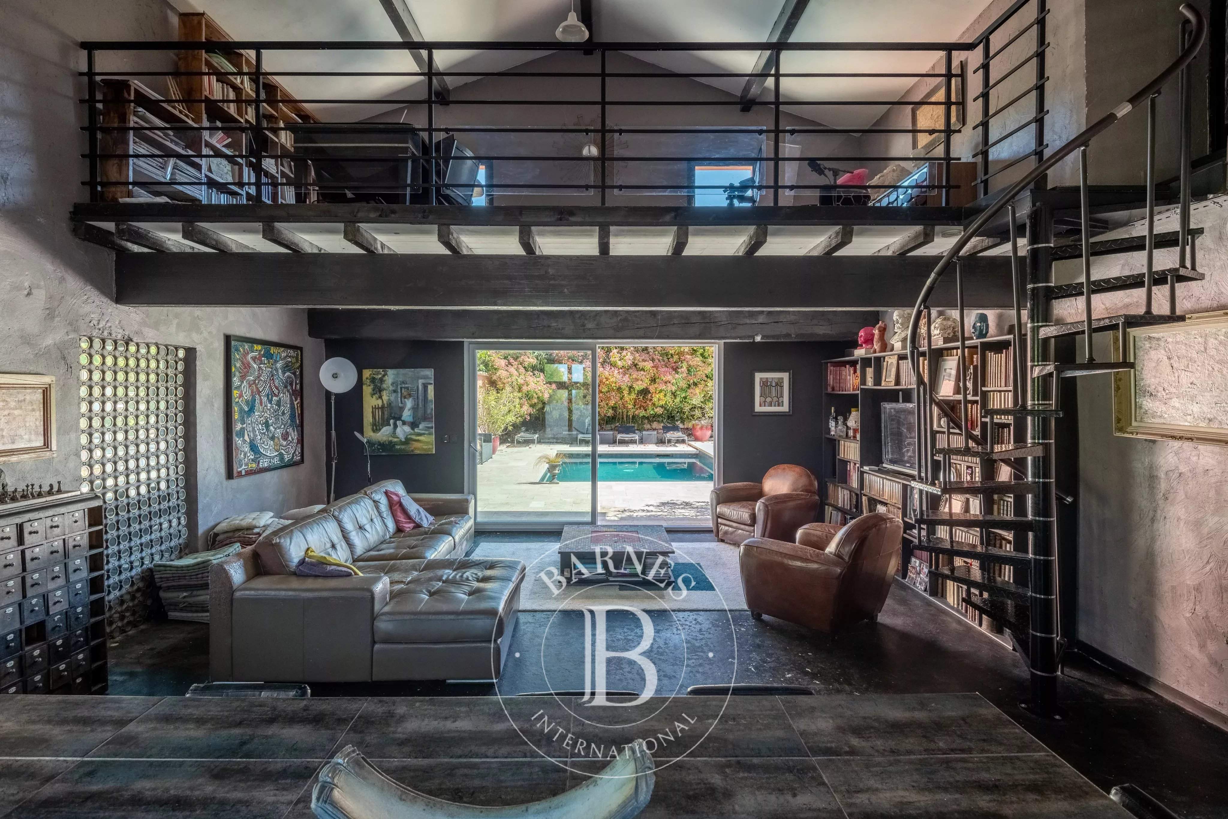 Massieux  - Maison de village 6 Pi&egrave;ces 3 Chambres - picture 12