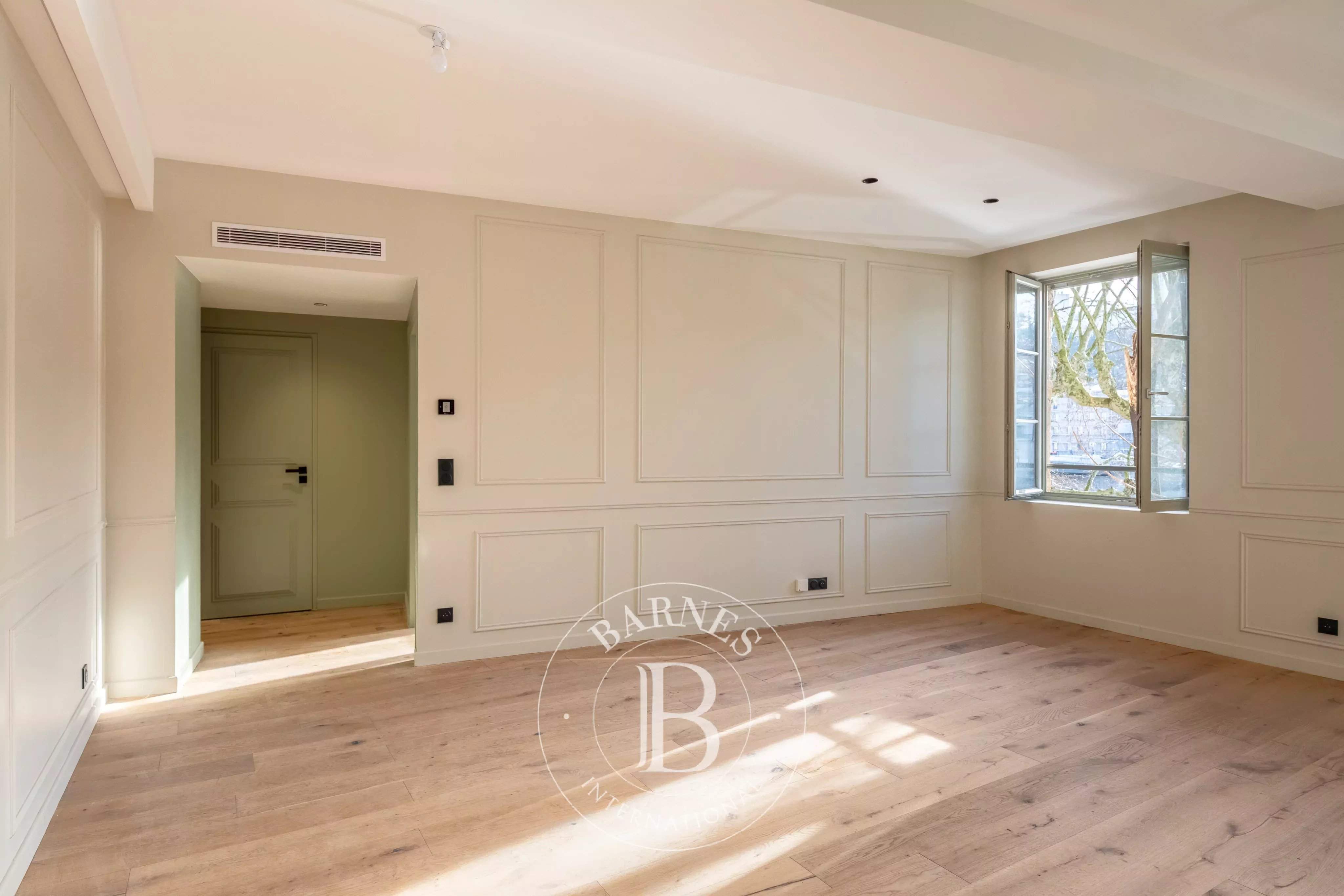 Lyon  - Appartement 3 Pi&egrave;ces 2 Chambres - picture 2