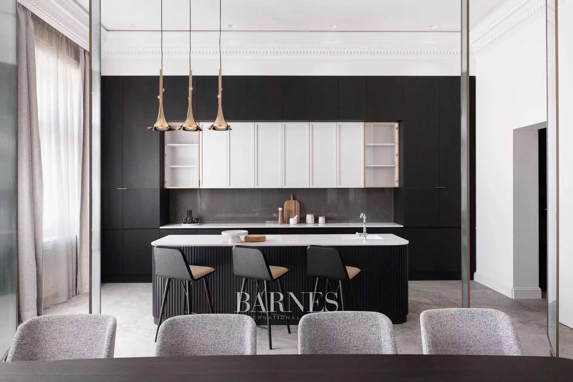 Budapest VI. kerülete  - Appartement 5 Pi&egrave;ces 2 Chambres