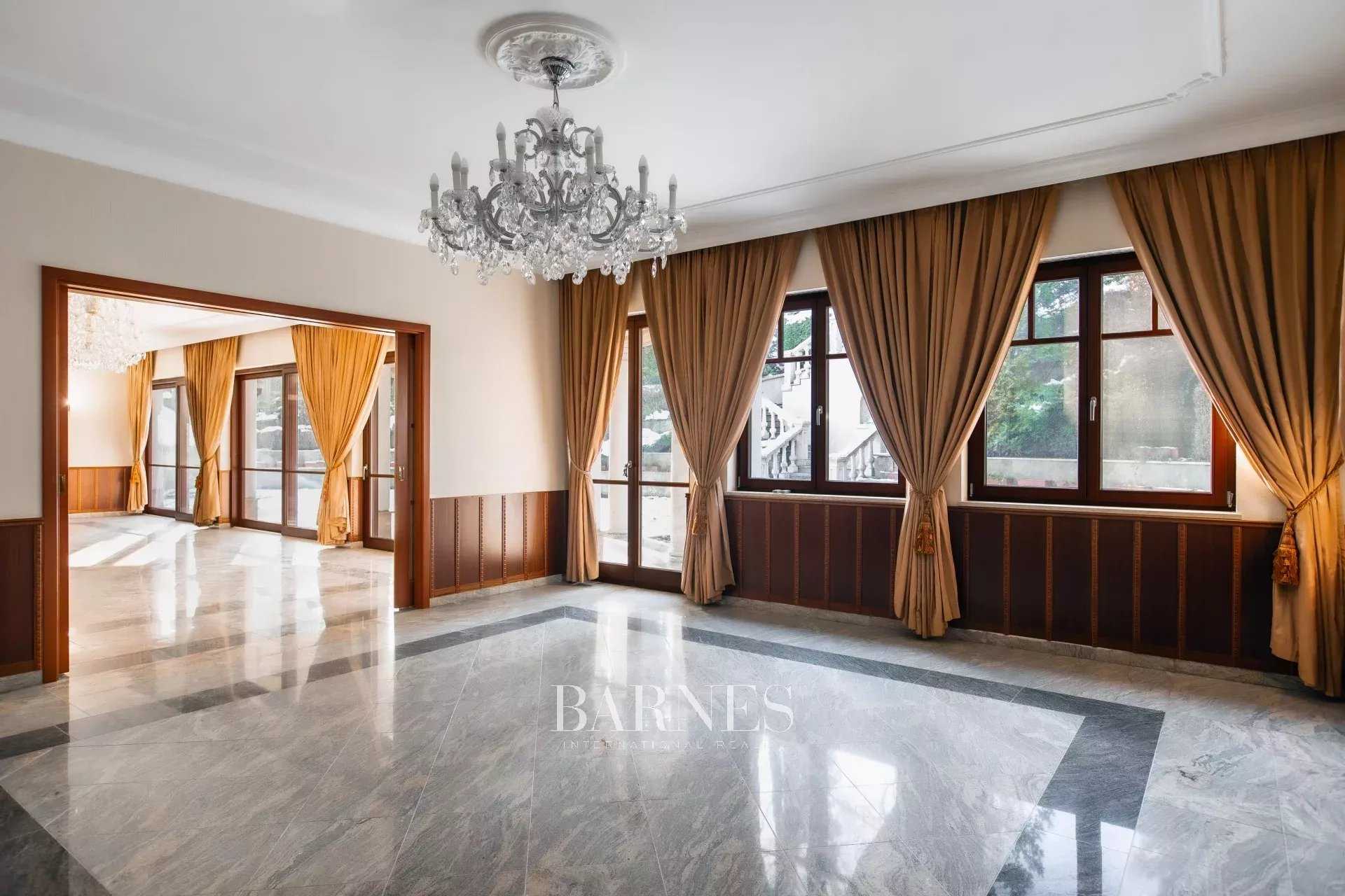 Budapest II. kerülete  - Maison 10 Pièces 3 Chambres