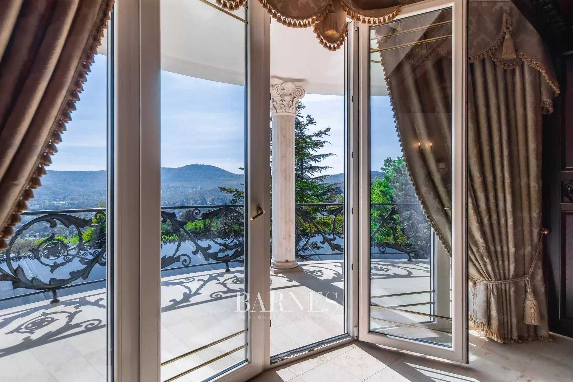 Budapest II. kerülete  - Villa 5 Bedrooms