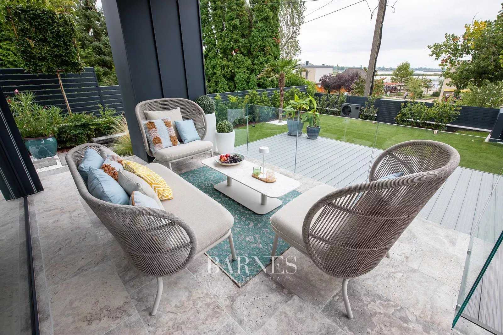 Velence  - Villa 3 Bedrooms